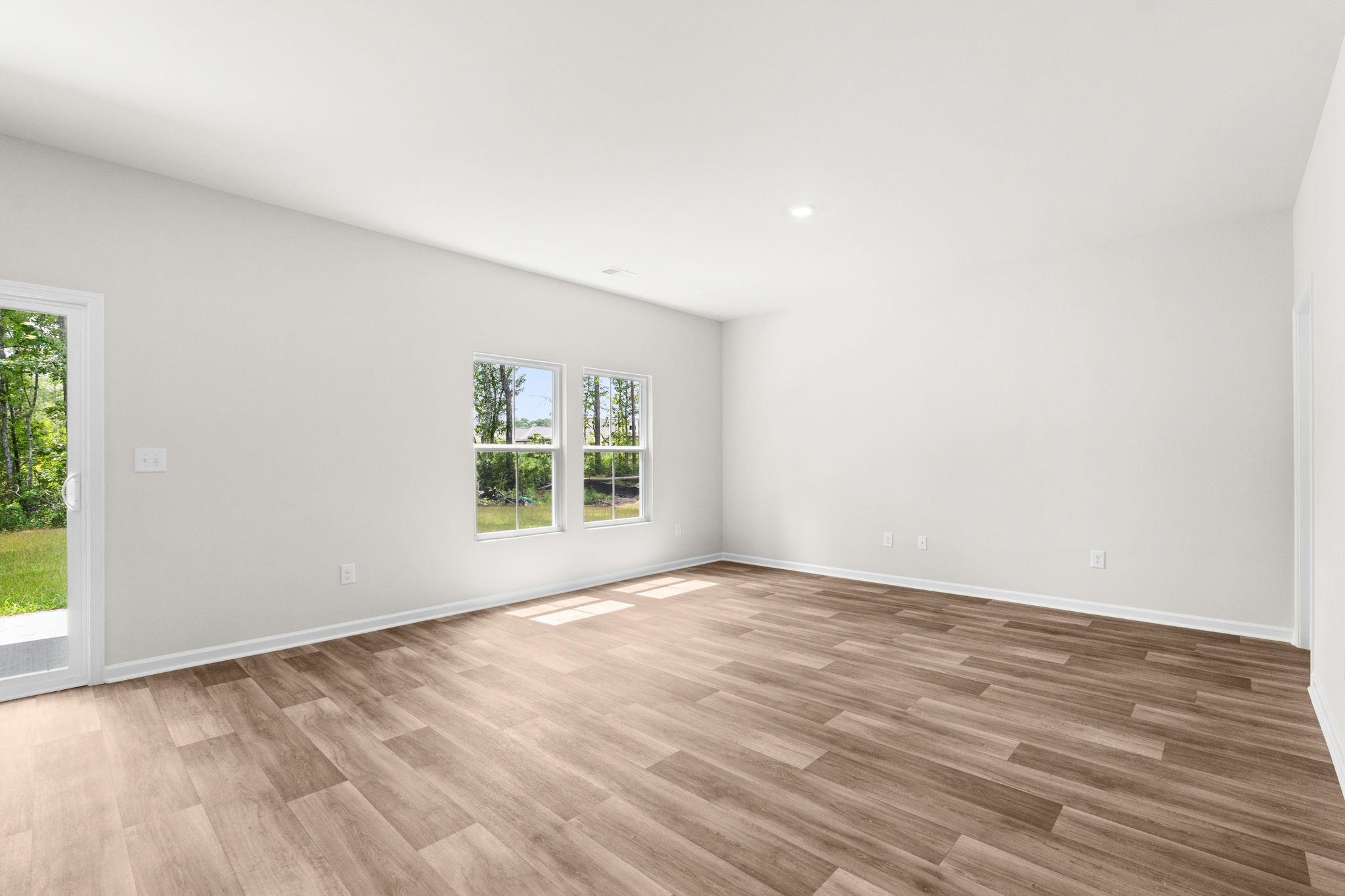 1039 Harbor Dr. Property Photo 8