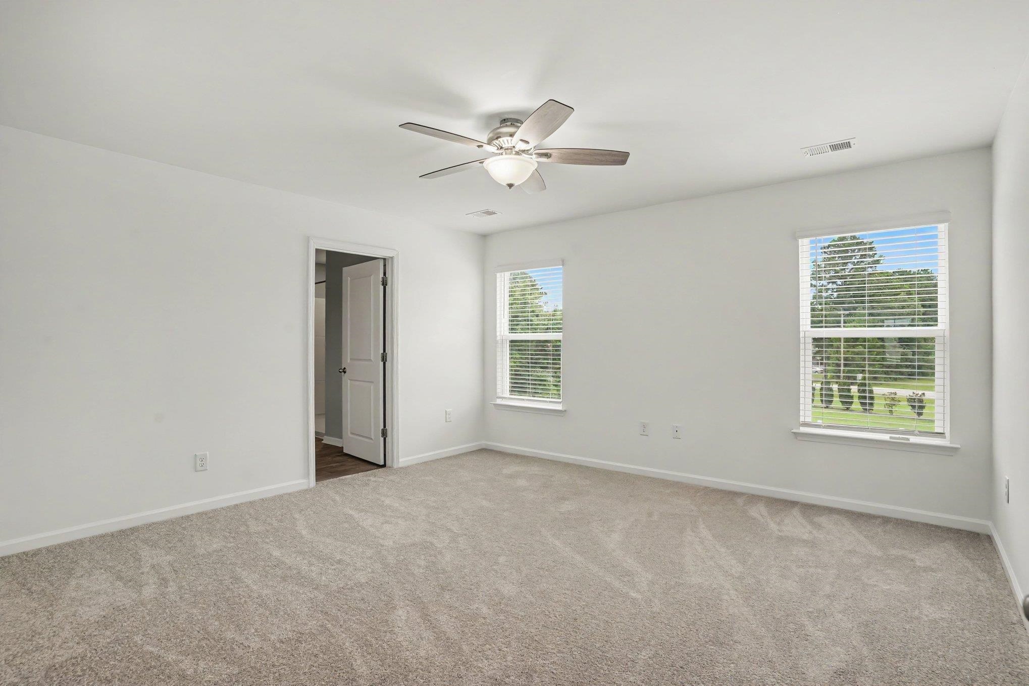 312 Spruce Pine Way Property Photo 9