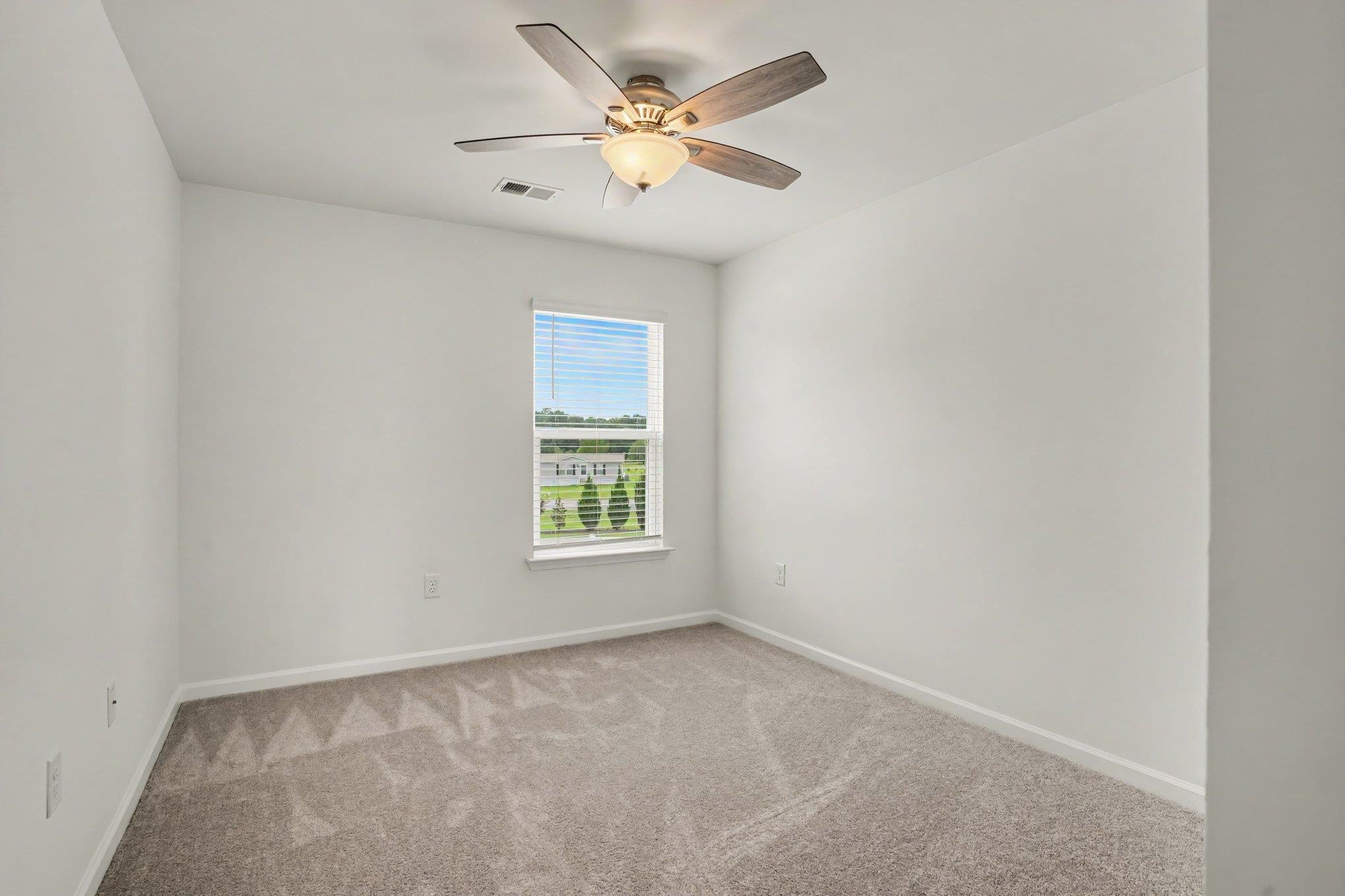 312 Spruce Pine Way Property Photo 14