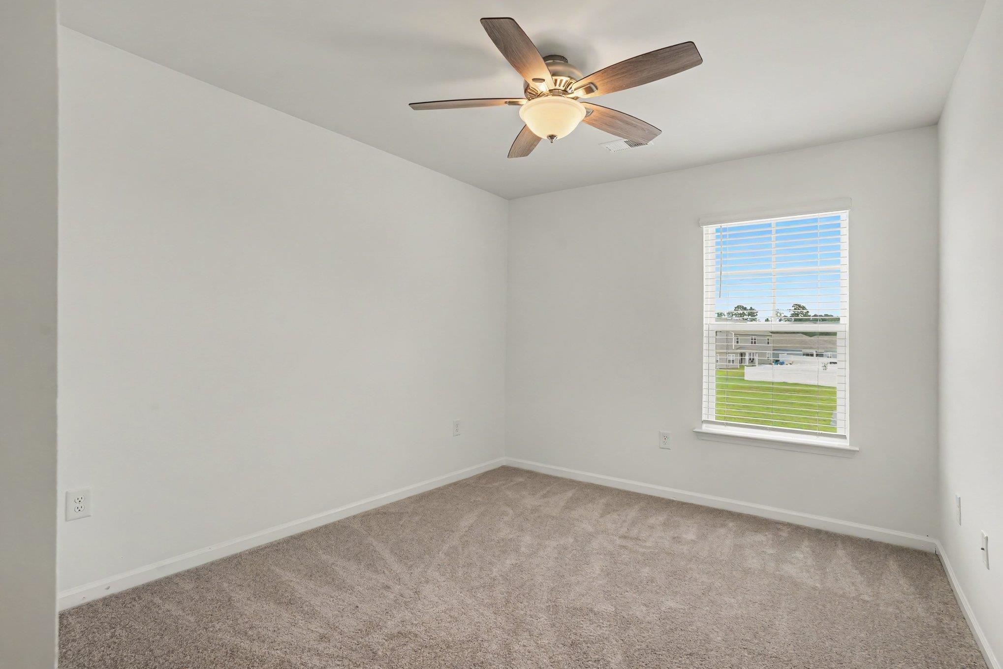 312 Spruce Pine Way Property Photo 15
