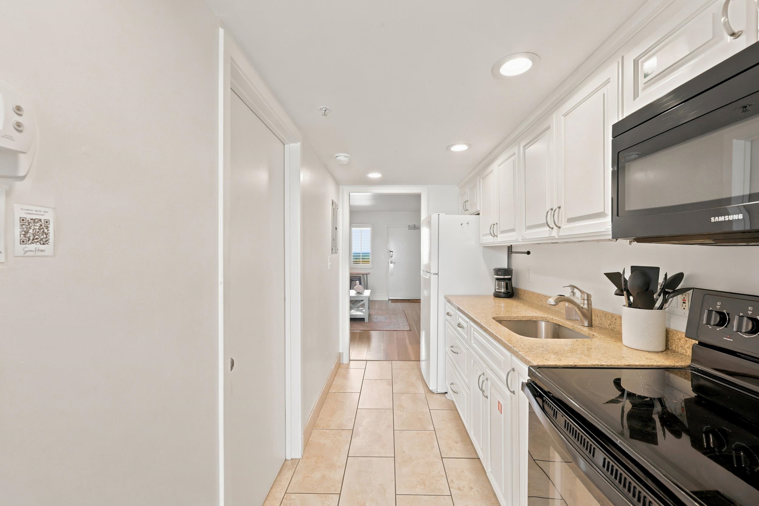 2000 N Ocean Blvd. Property Photo 6