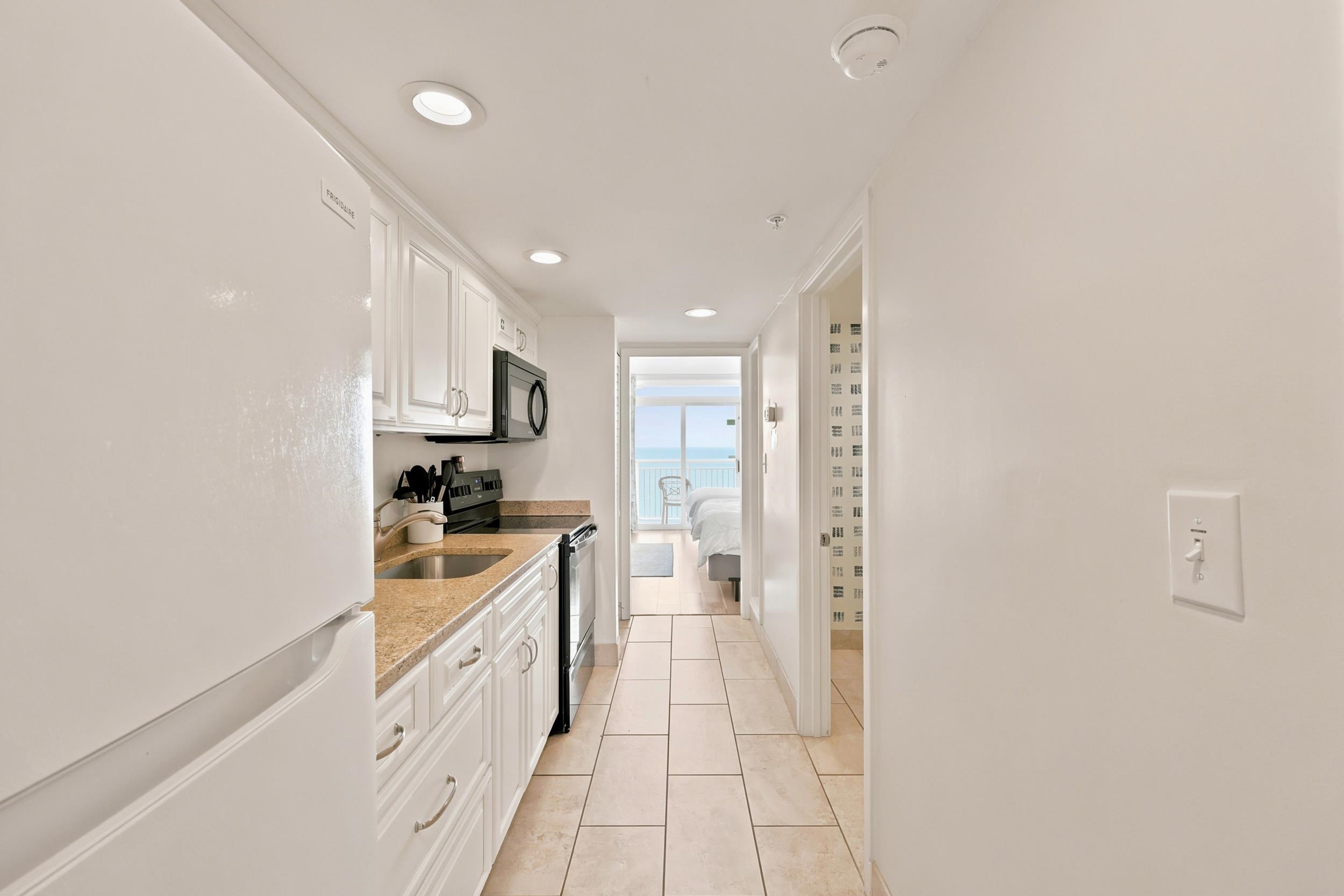 2000 N Ocean Blvd. Property Photo 7