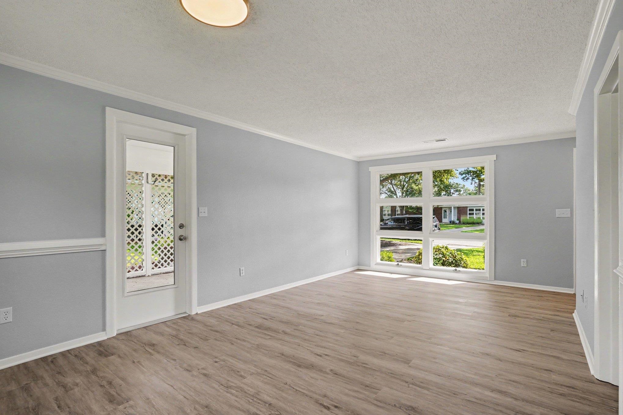 3931 Spruce Dr. Property Photo 5