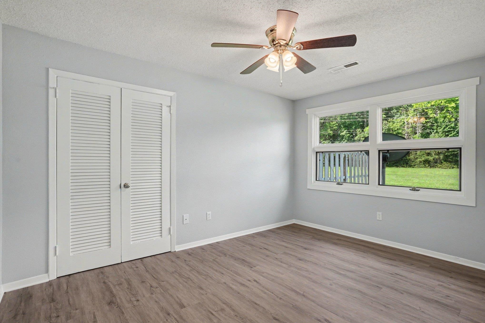 3931 Spruce Dr. Property Photo 9