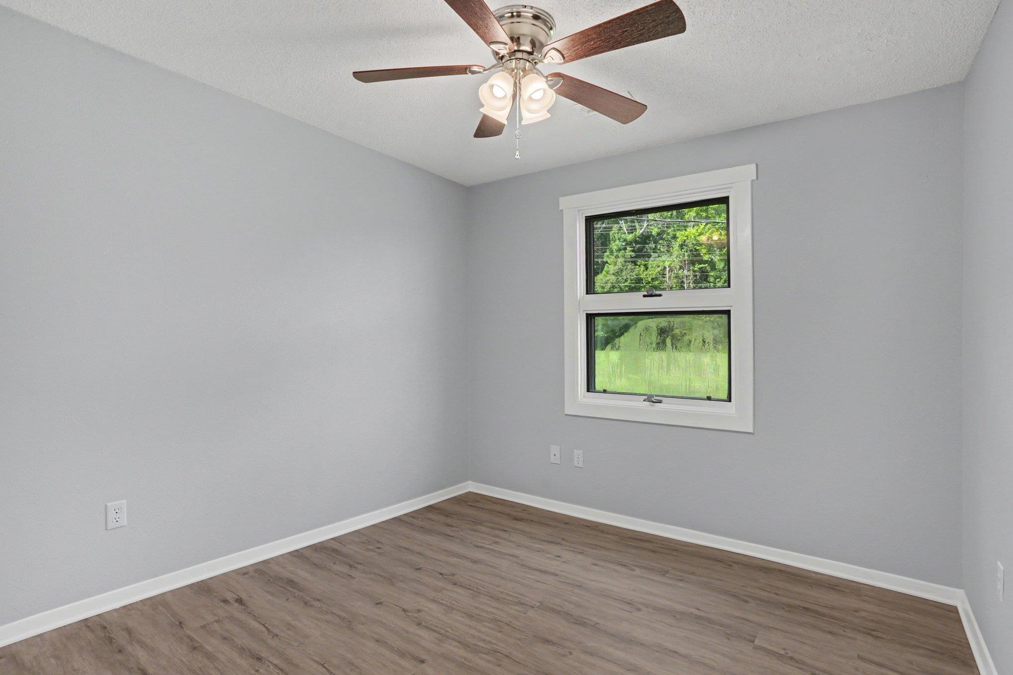 3931 Spruce Dr. Property Photo 13