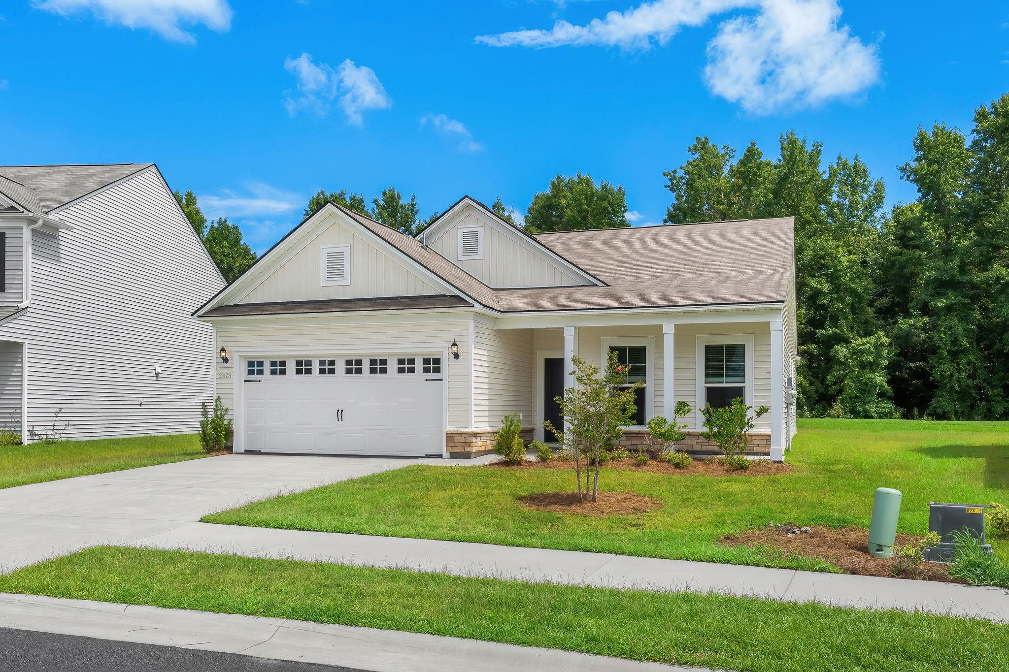 2878 Ellesmere Circle Property Photo 4