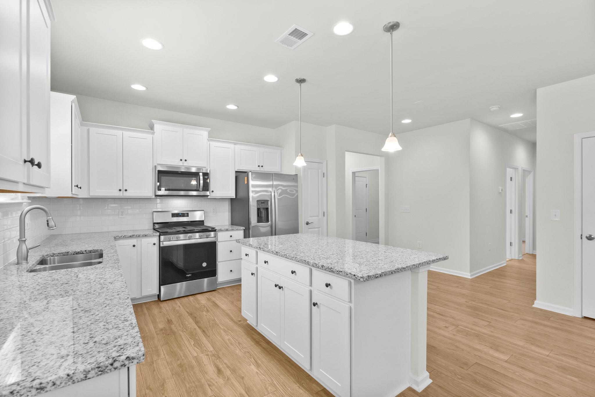 2878 Ellesmere Circle Property Photo 18