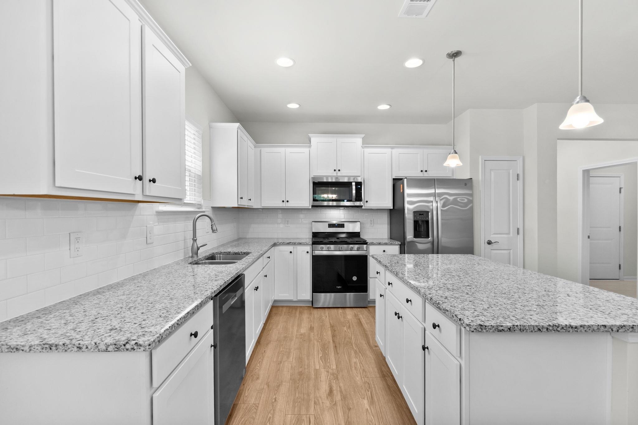 2878 Ellesmere Circle Property Photo 19