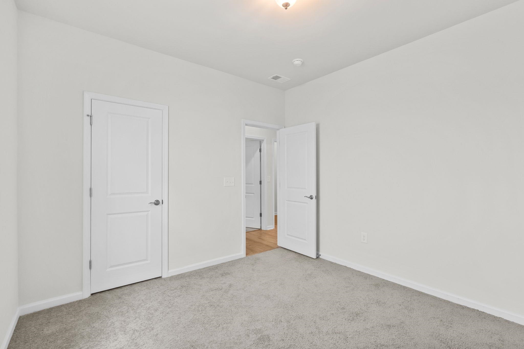 2878 Ellesmere Circle Property Photo 42