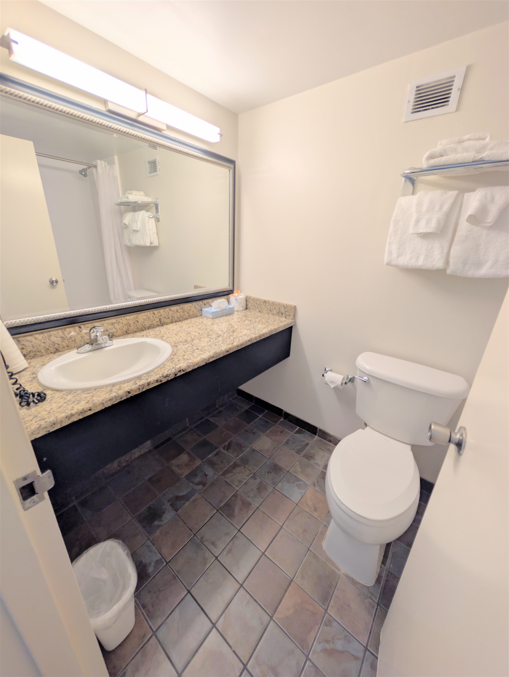 1501 S Ocean Blvd. S Property Photo 4