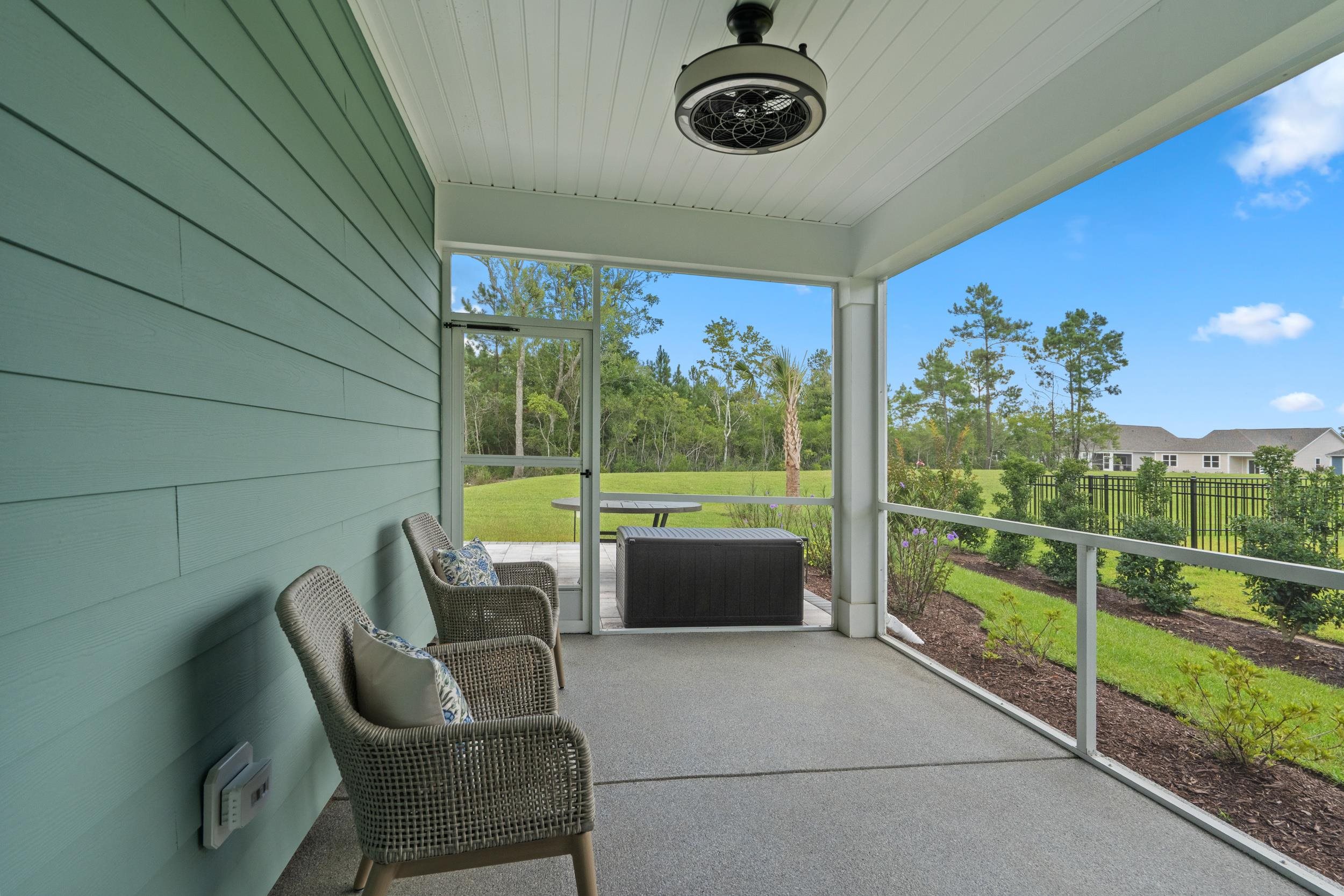 1229 Woodhouse Dr Property Photo 30