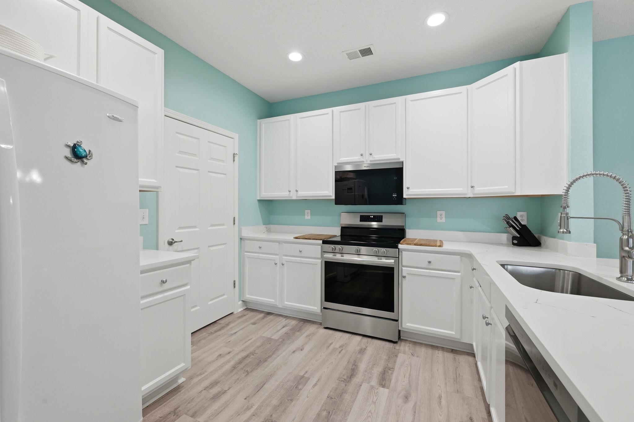 476 Deerfield Links Dr. Property Photo 20
