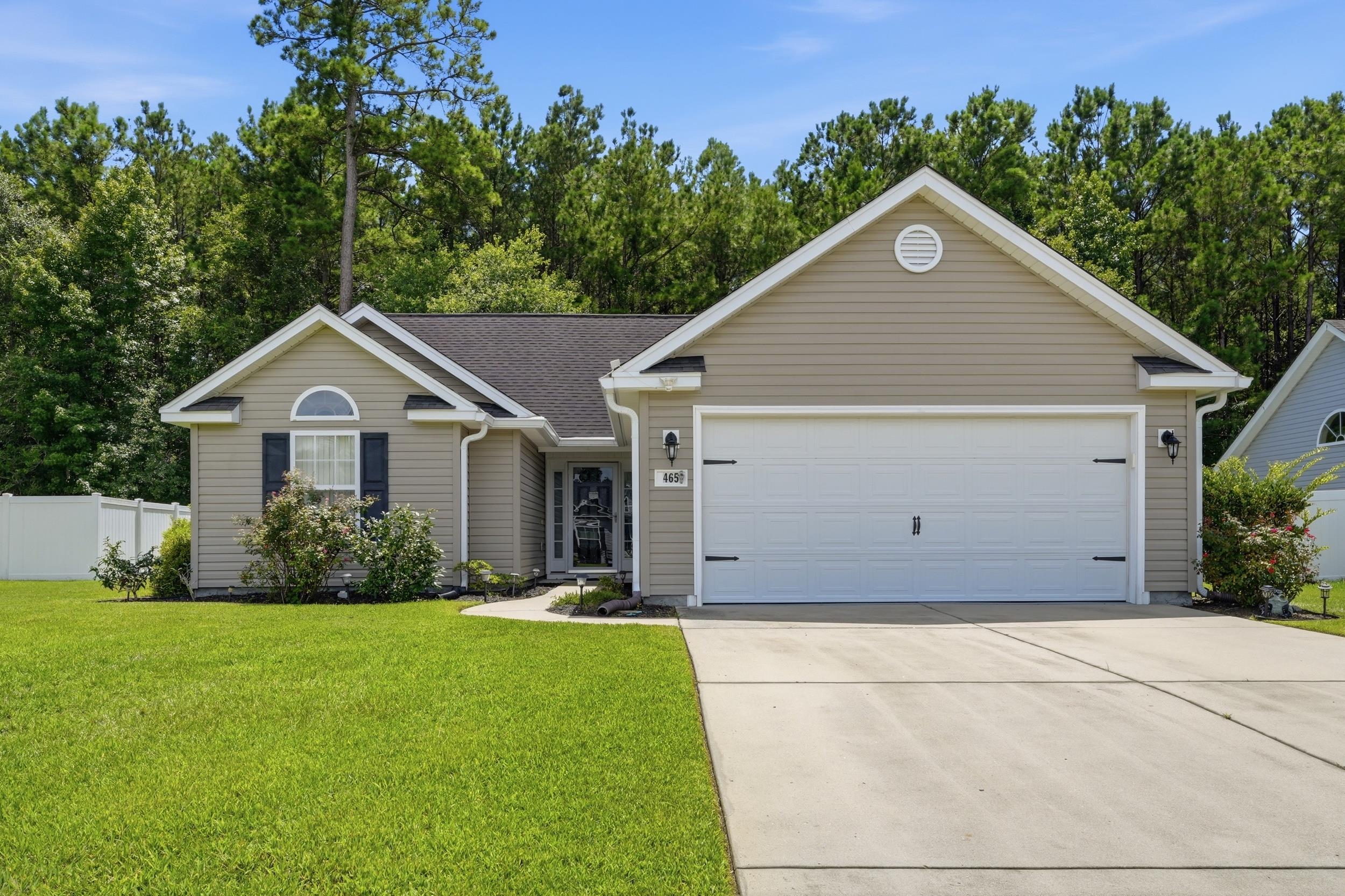 465 Carolina Woods Dr. Property Photo 1