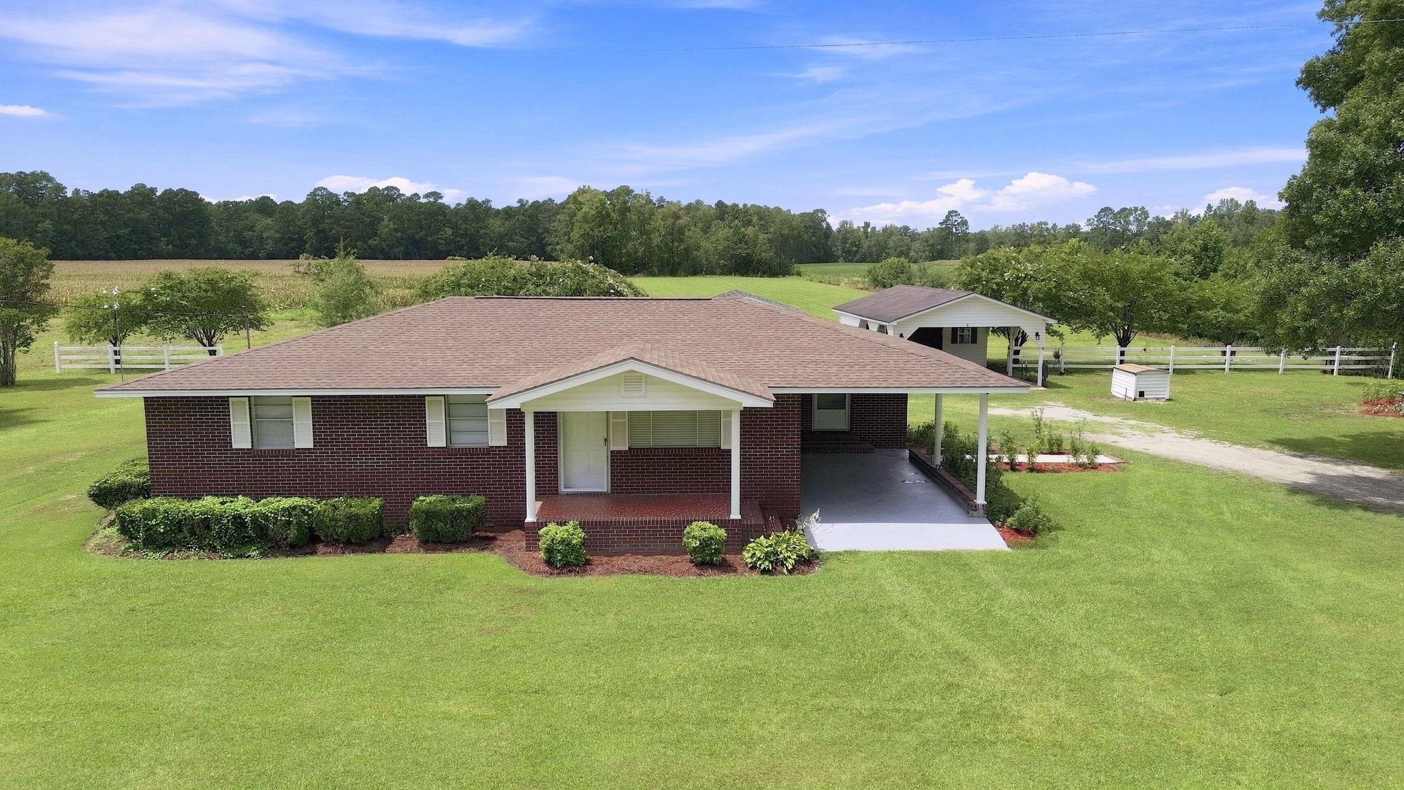 2101 Housand Loop Property Photo 1