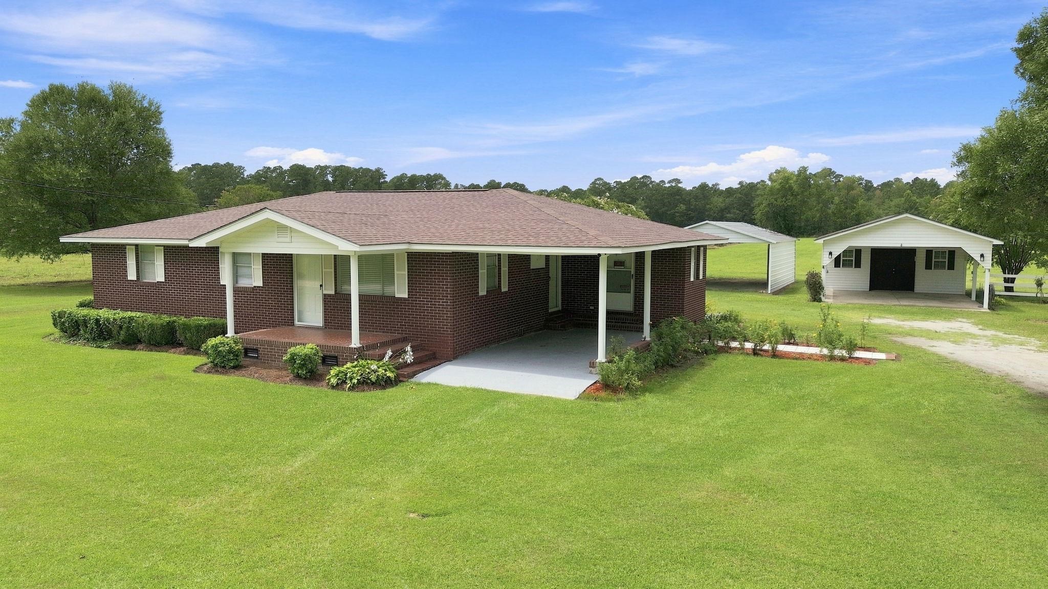 2101 Housand Loop Property Photo 12