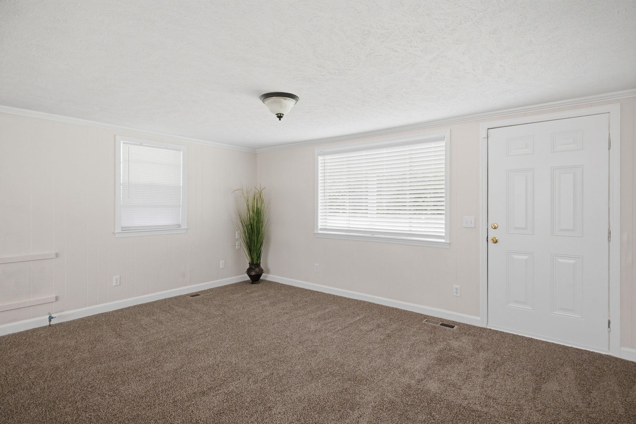2101 Housand Loop Property Photo 23