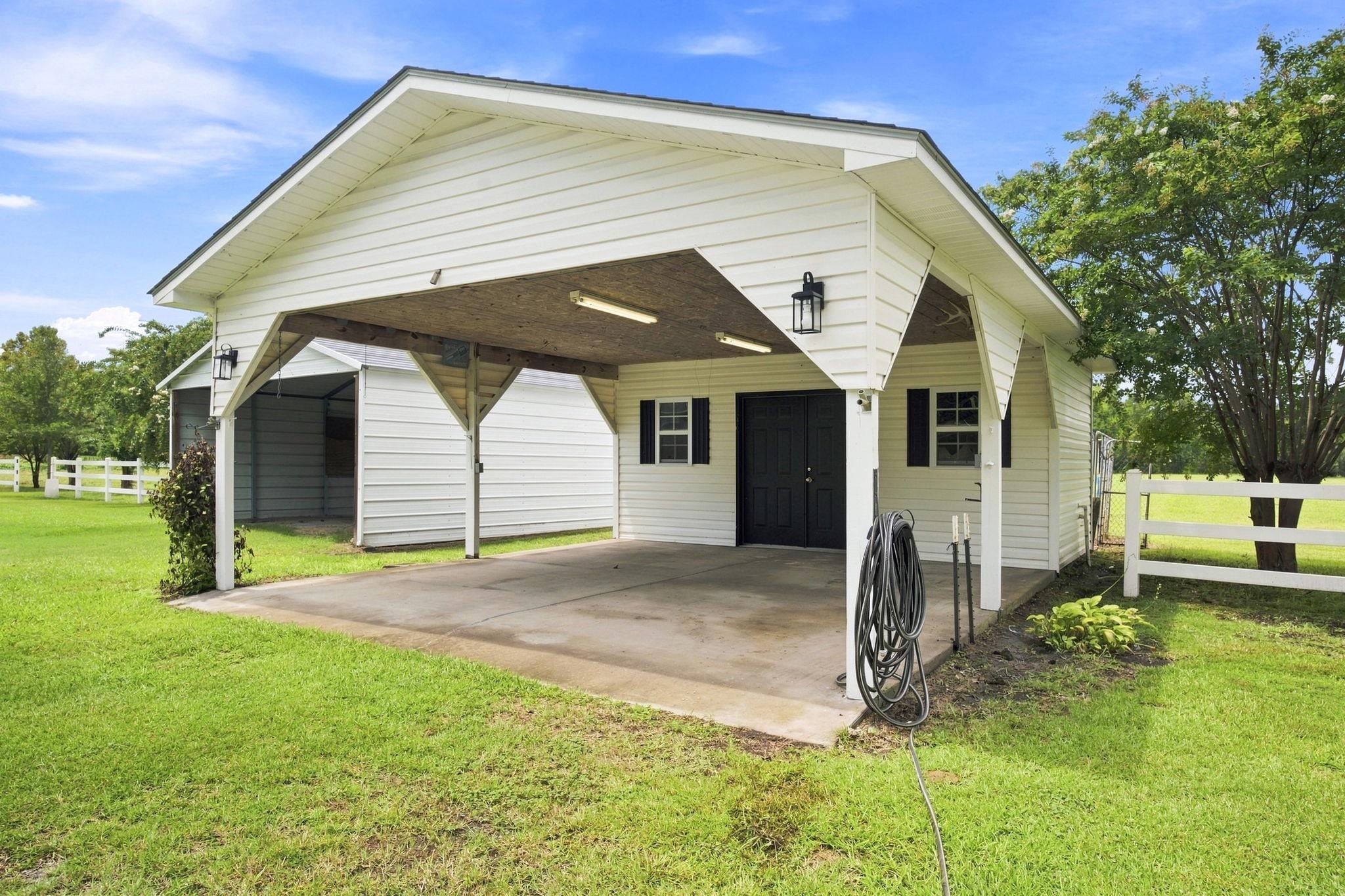 2101 Housand Loop Property Photo 41