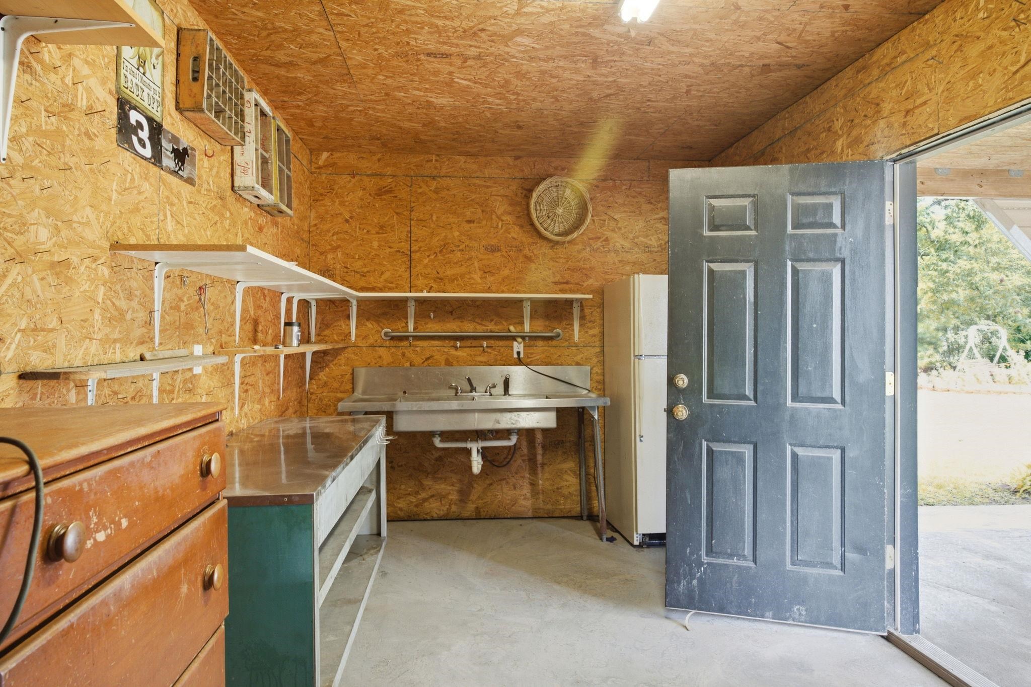 2101 Housand Loop Property Photo 42