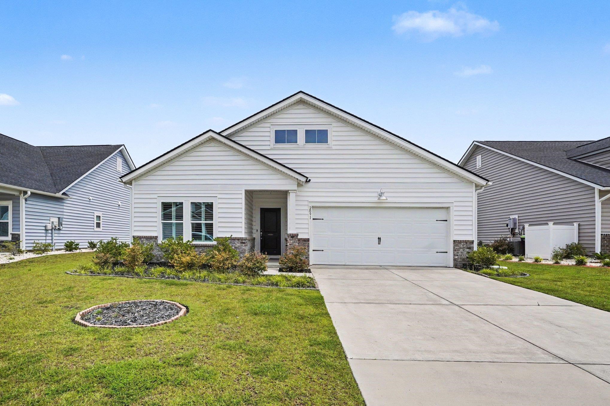 2091 Santa Maria St. Property Photo 1