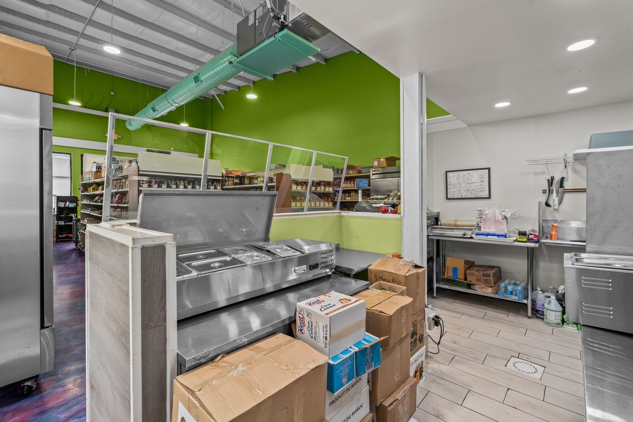 2700 N Kings Hwy. Property Photo 11