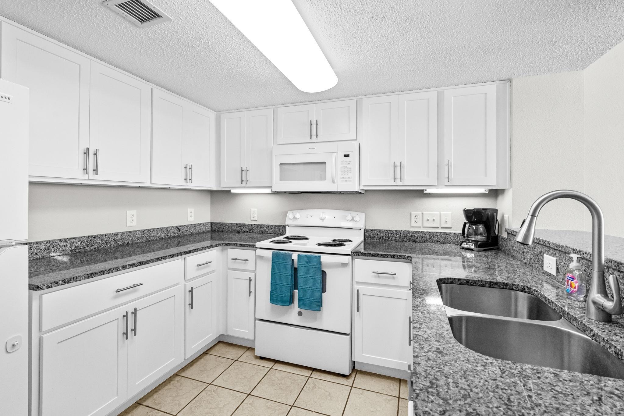 1700 N Ocean Blvd. Property Photo 13