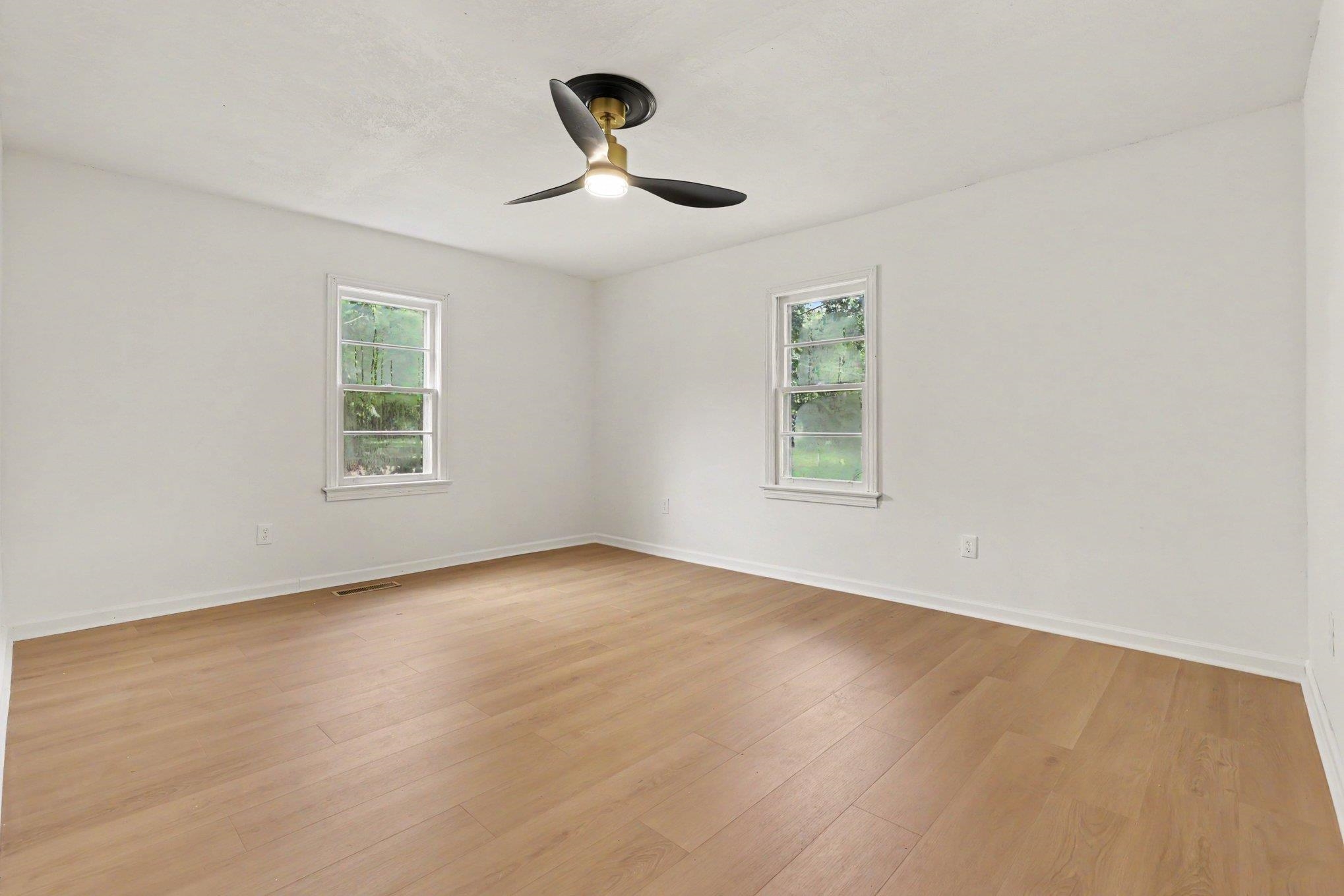 2405 S Island Rd. Property Photo 15