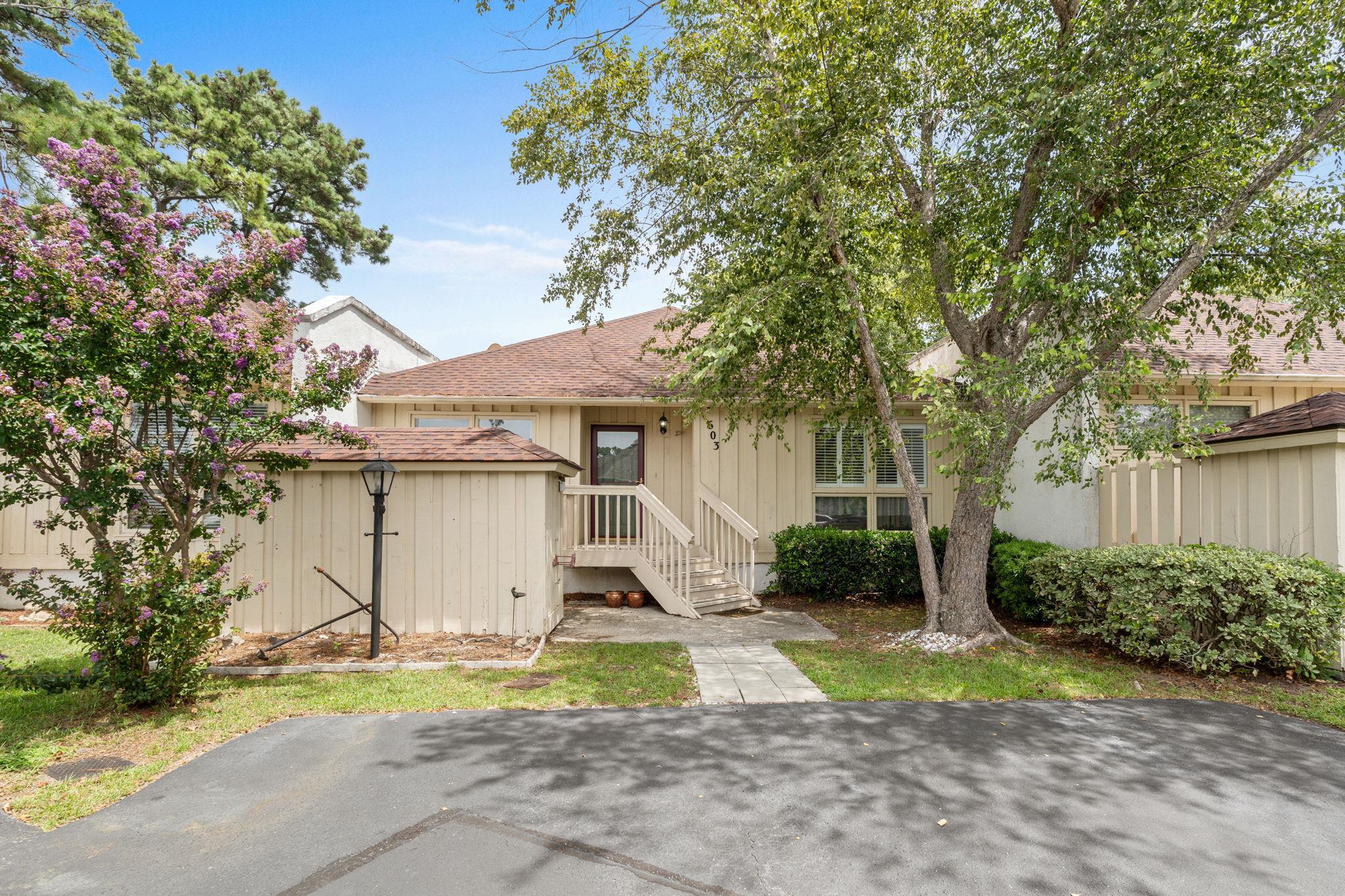 603 Colony Dr. Property Photo 1