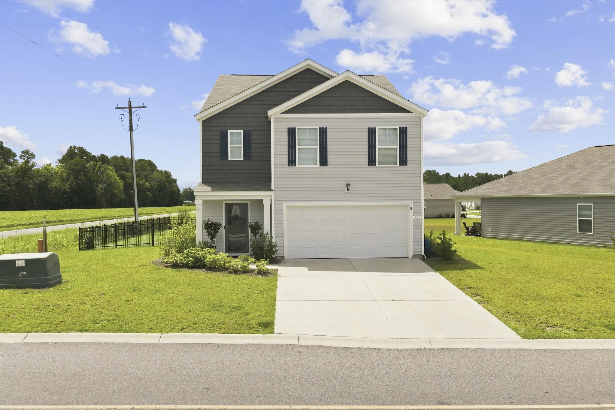 901 Corn Husk Loop Property Photo 2