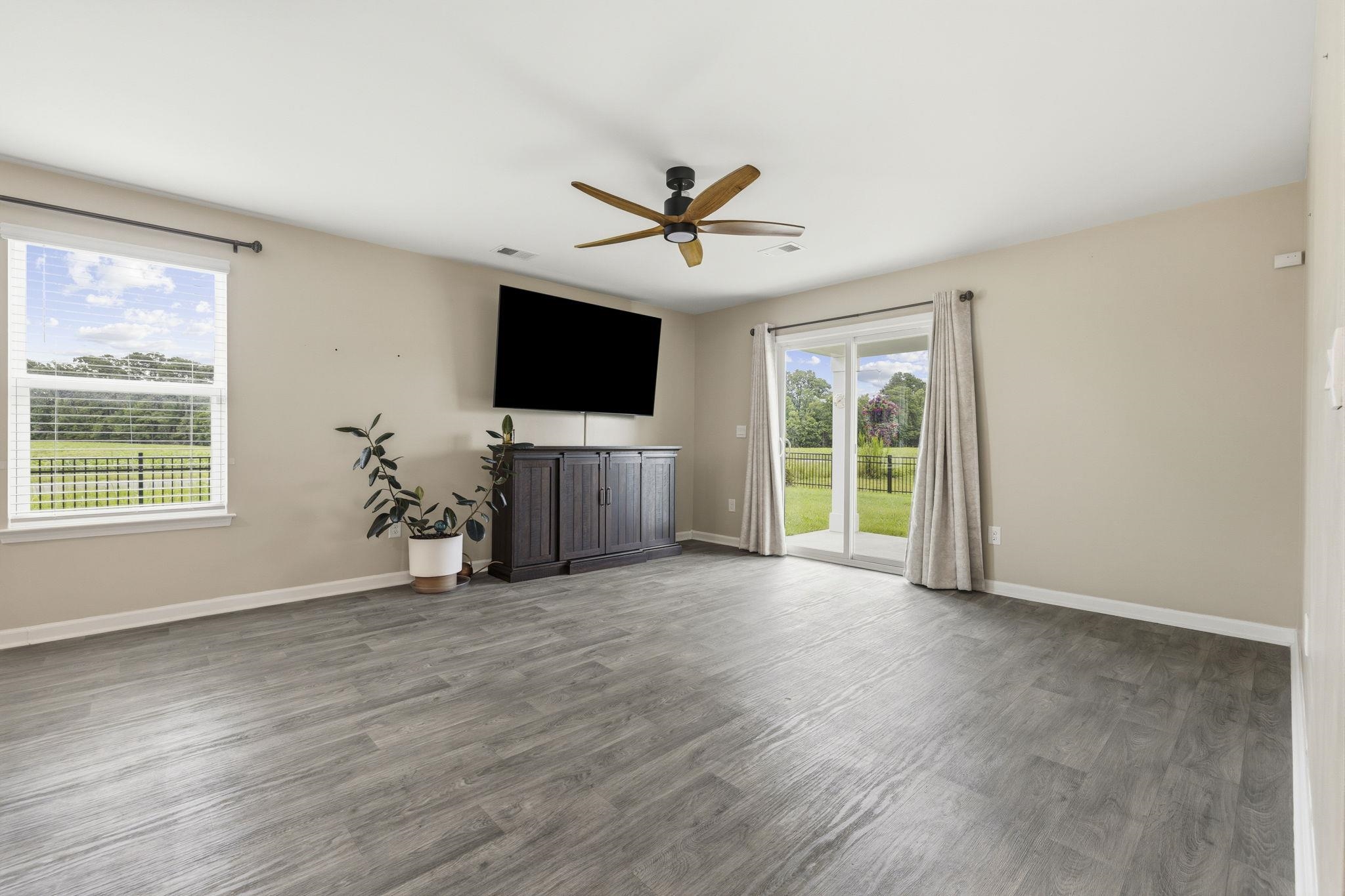 901 Corn Husk Loop Property Photo 9