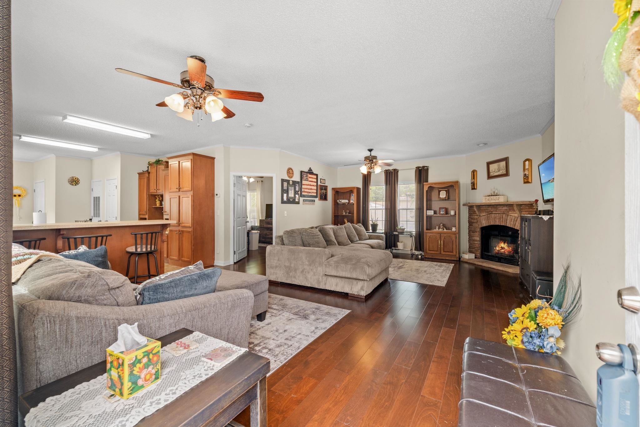 983 Jamestown Rd. Property Photo 6