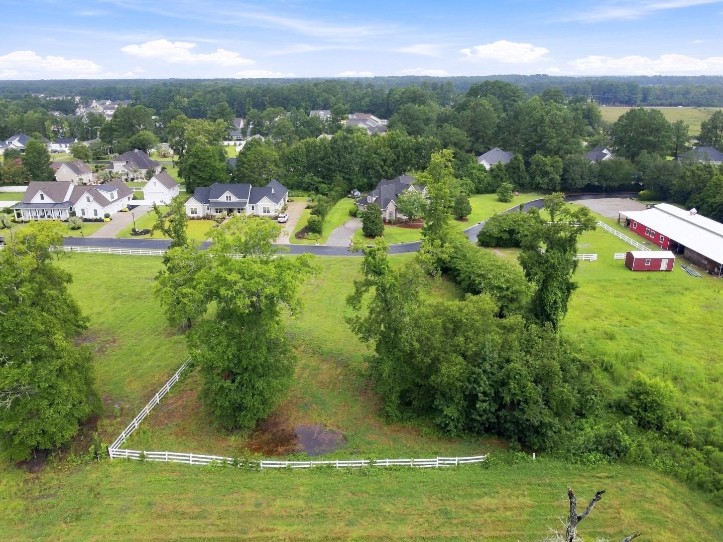 107 Triple Crown Ct. Property Photo 6