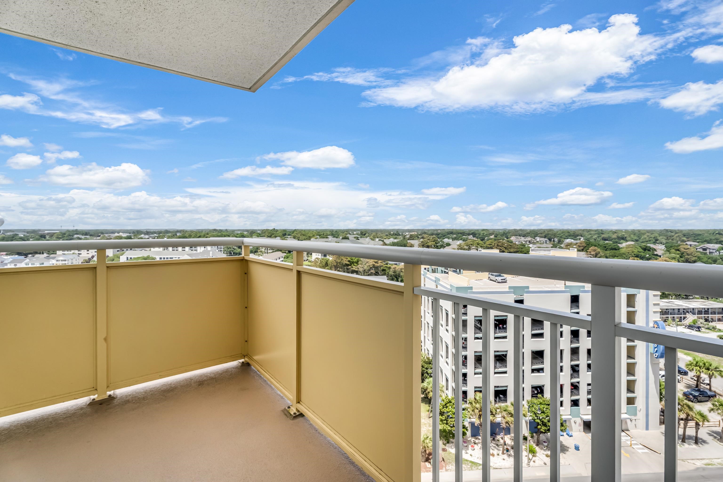 300 N Ocean Blvd. Property Photo 10