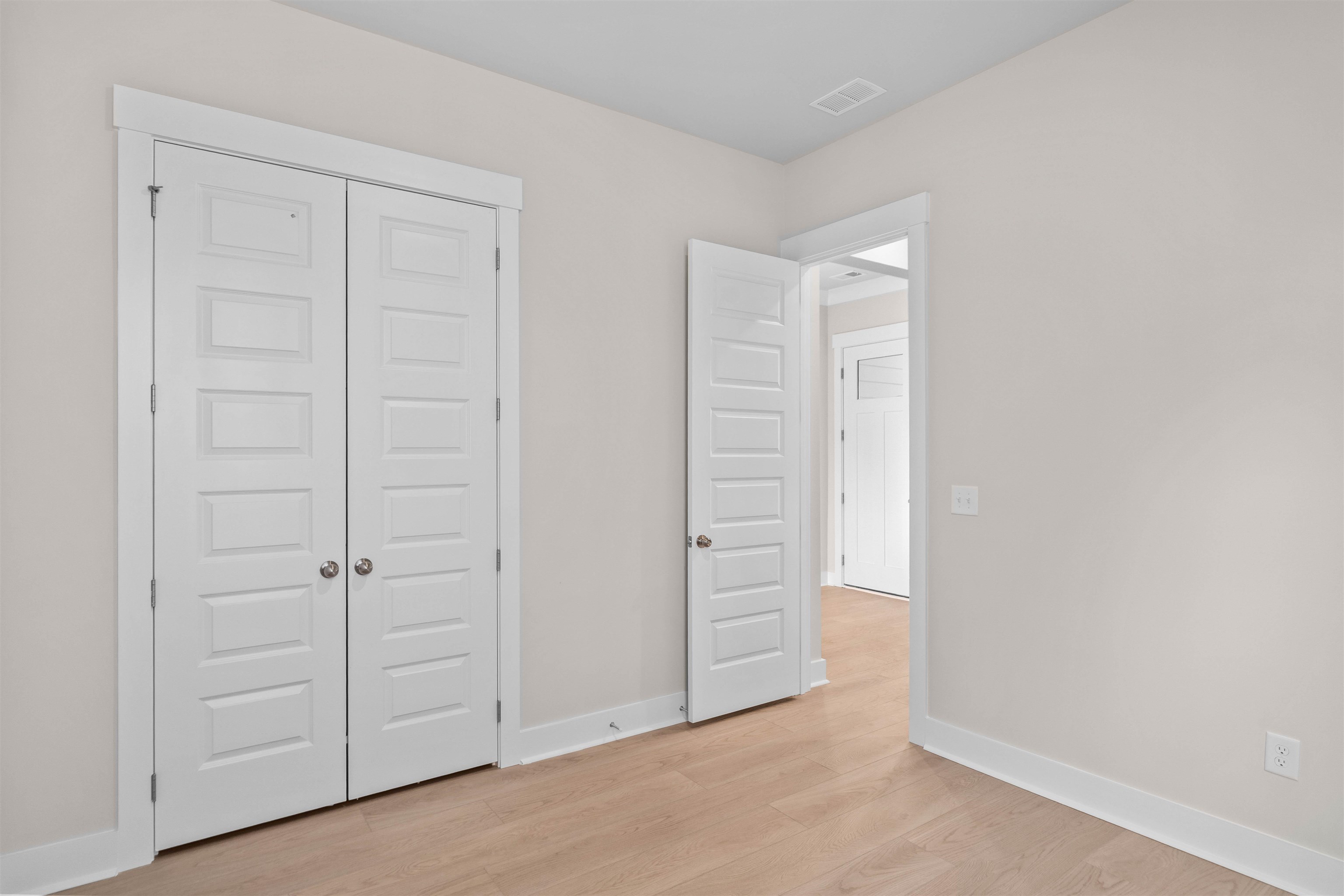 316 Colonnade Ave Property Photo 11