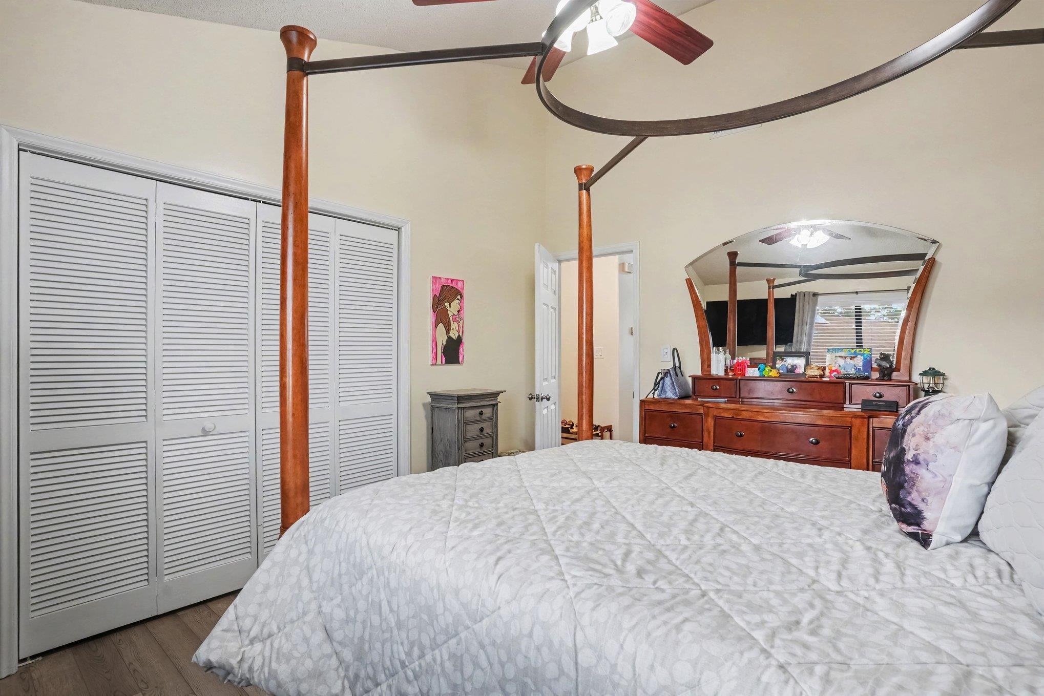 510 Fairwood Lakes Dr. Property Photo 18