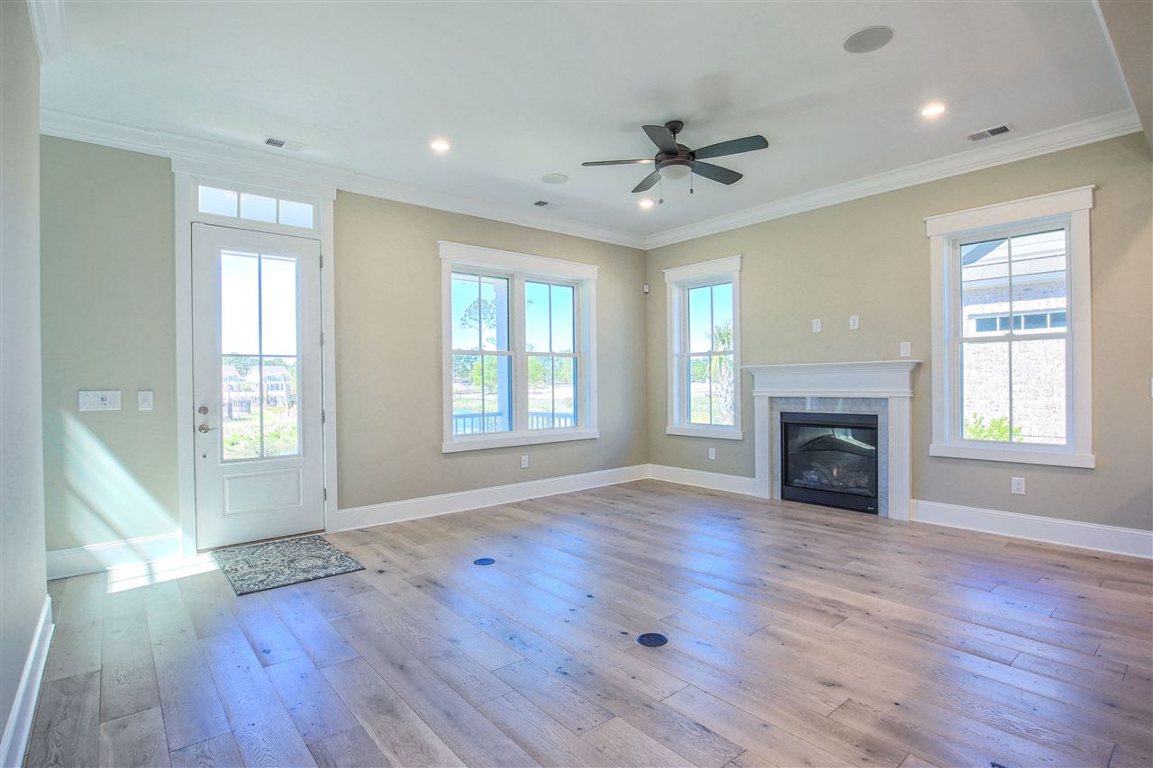 8153 Wood Pass Lane Property Photo 4