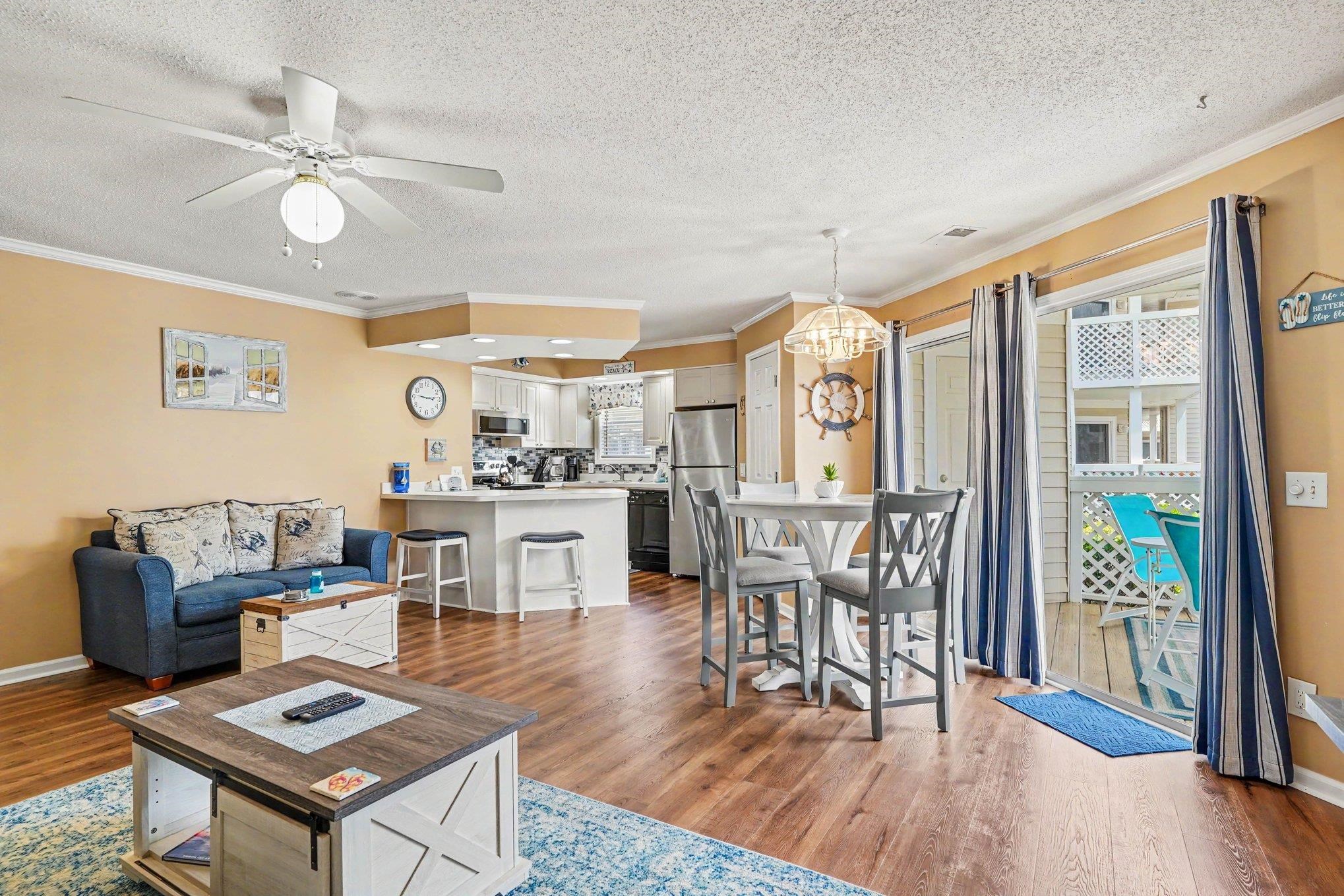 300 Shorehaven Dr. Property Photo 5