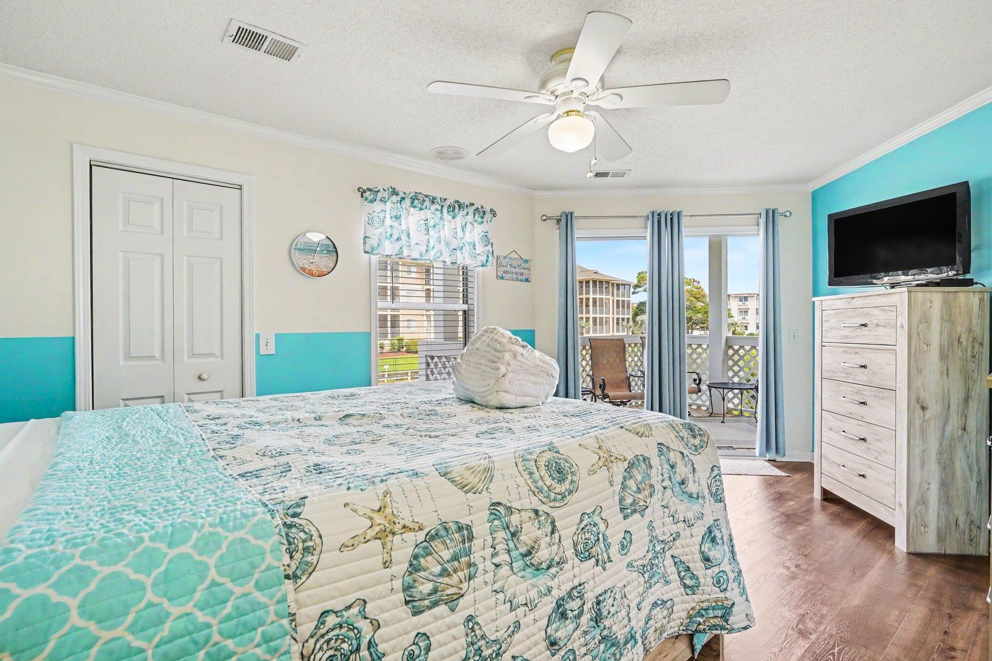 300 Shorehaven Dr. Property Photo 9