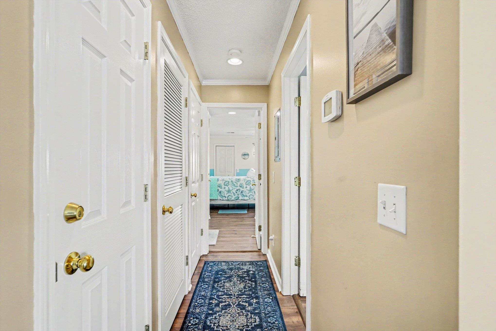 300 Shorehaven Dr. Property Photo 12