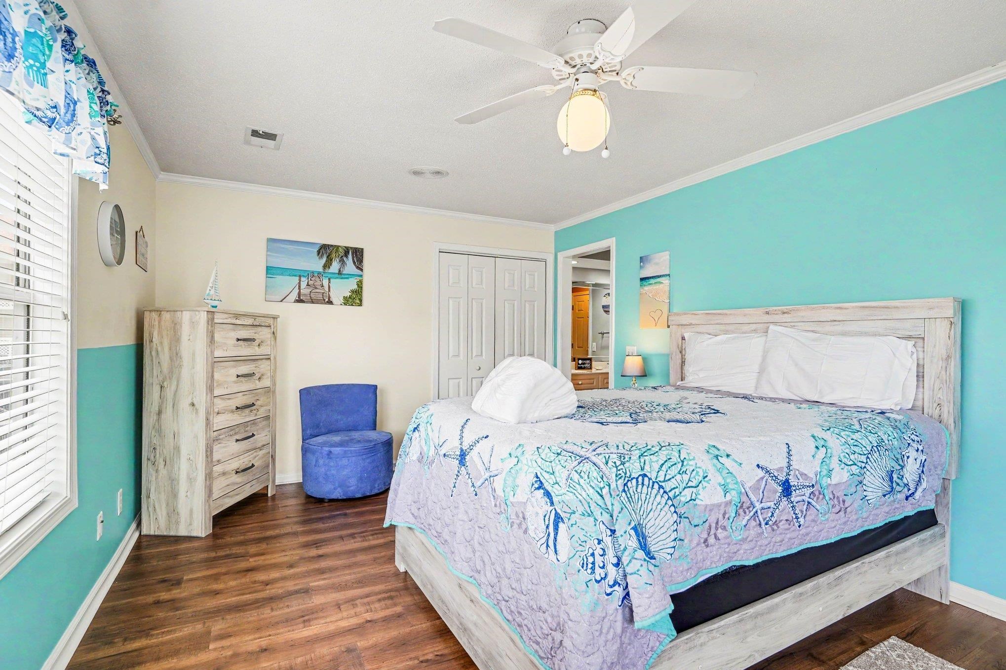 300 Shorehaven Dr. Property Photo 14