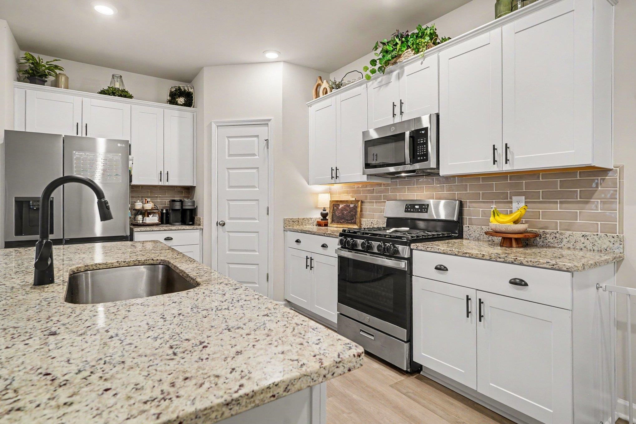8108 Forest Edge Dr. Property Photo 11