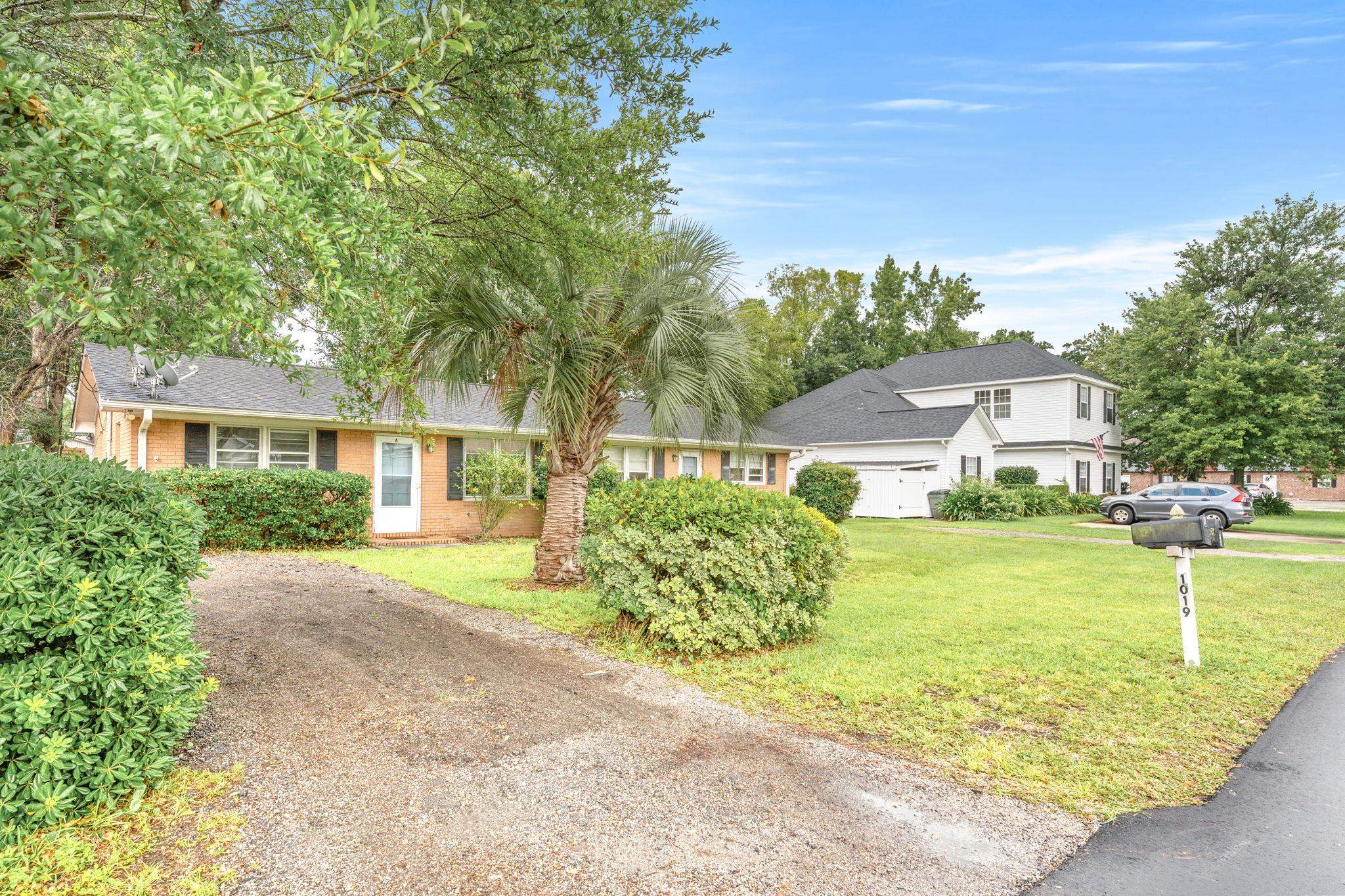 1019 Bay Rd. Property Photo 2