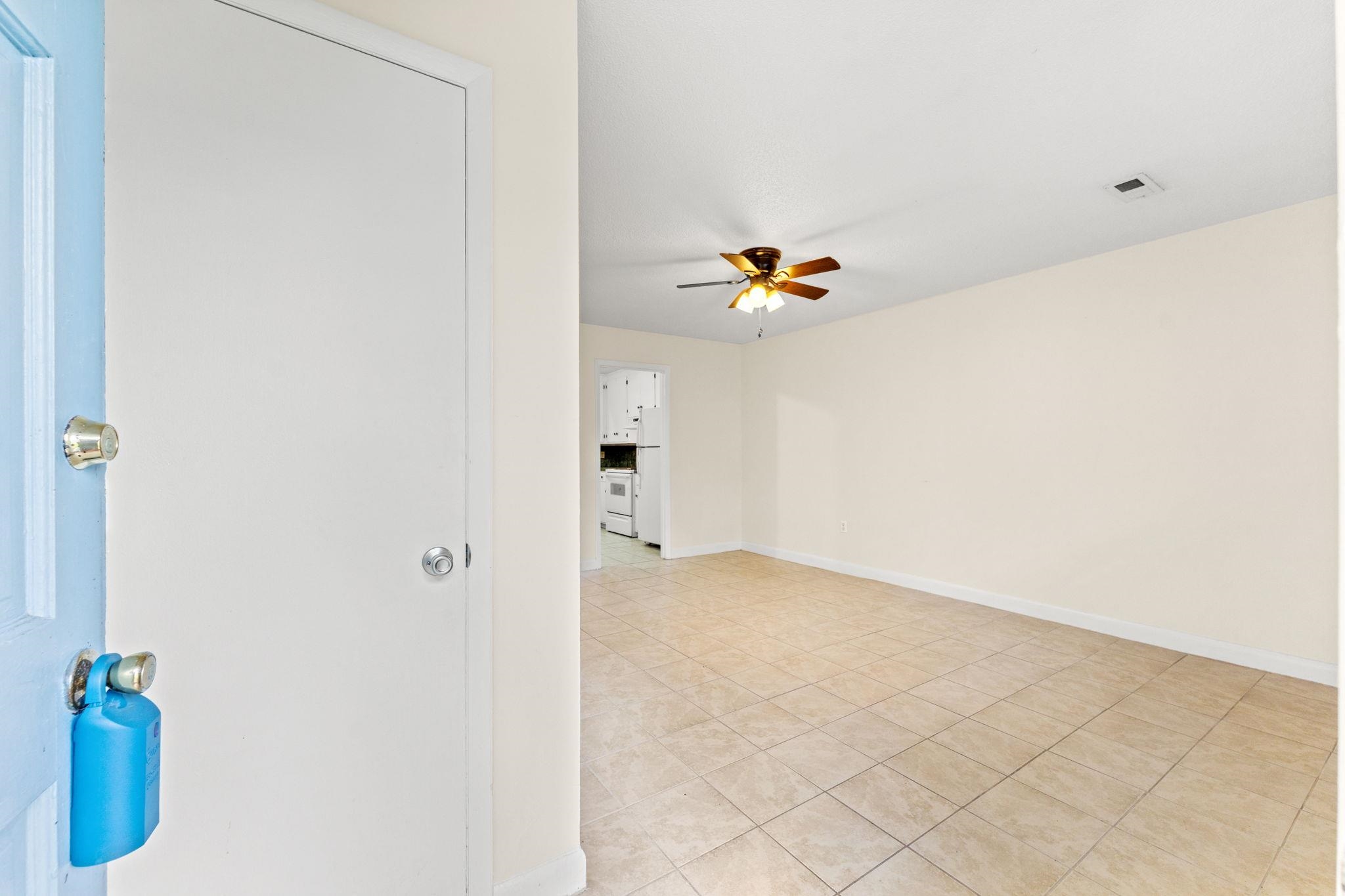 1019 Bay Rd. Property Photo 4