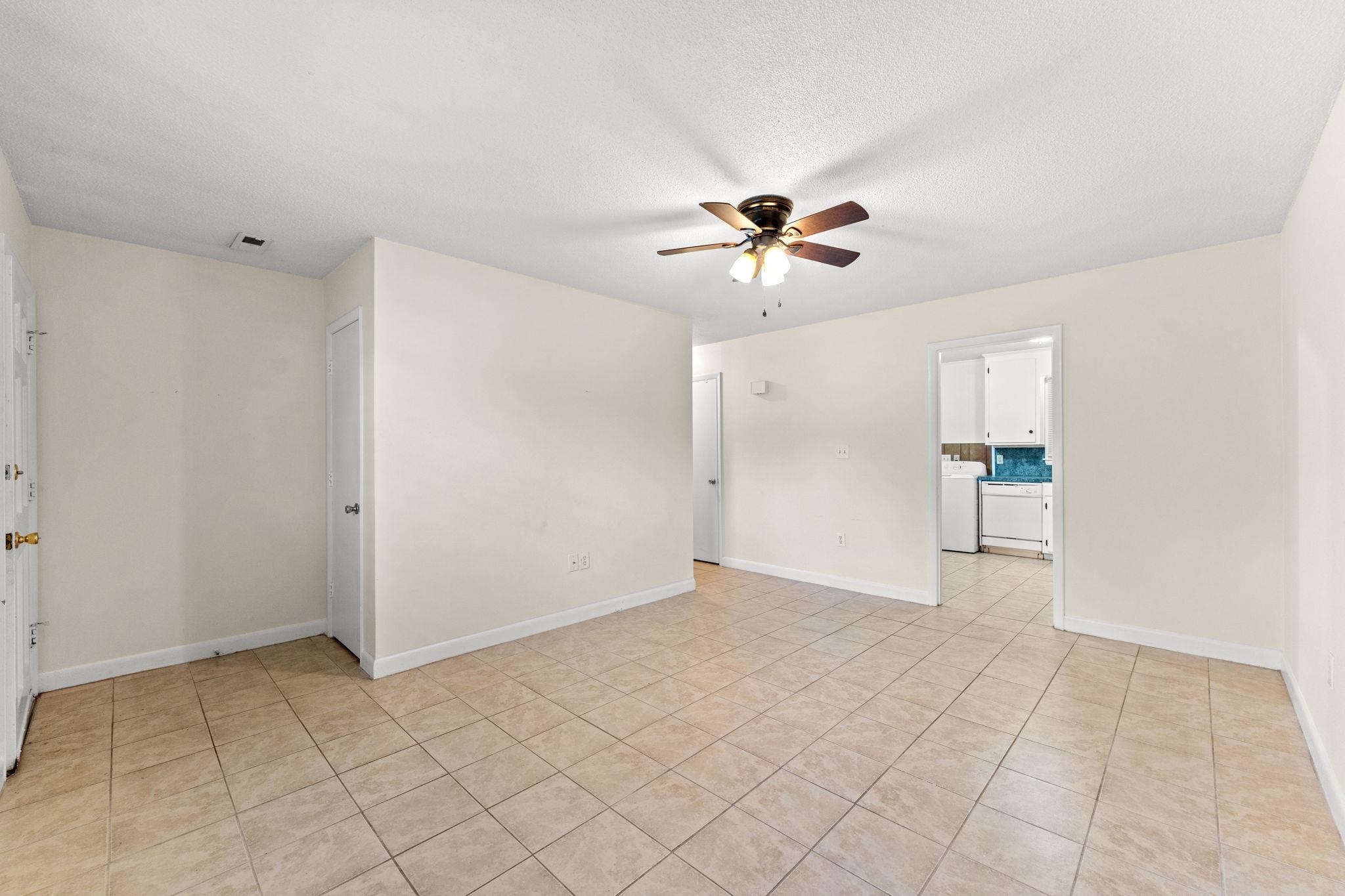 1019 Bay Rd. Property Photo 6