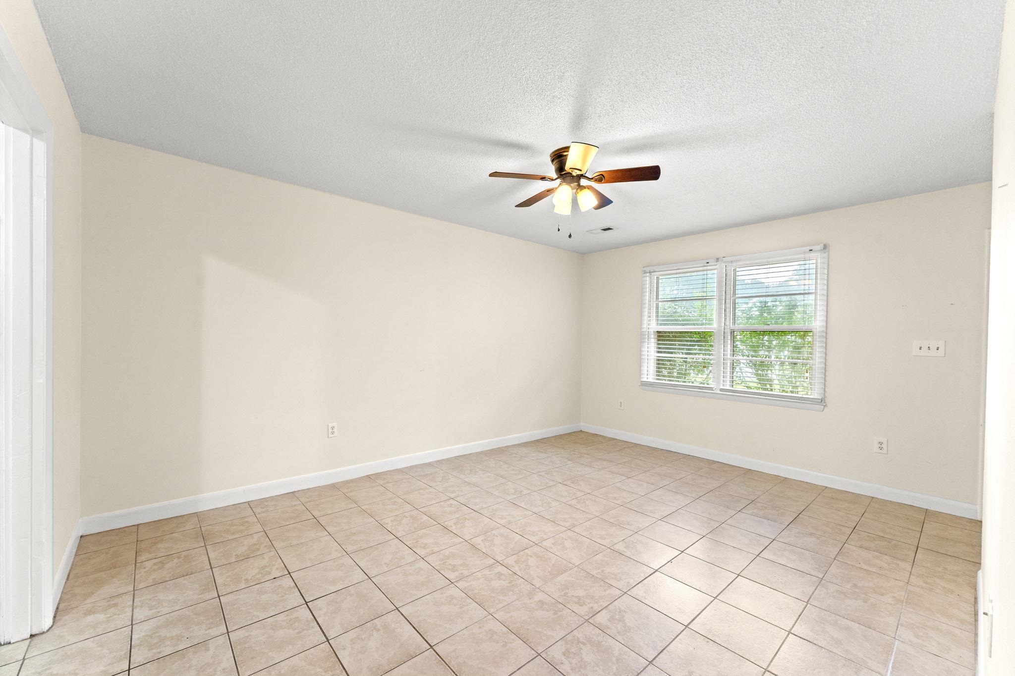 1019 Bay Rd. Property Photo 11