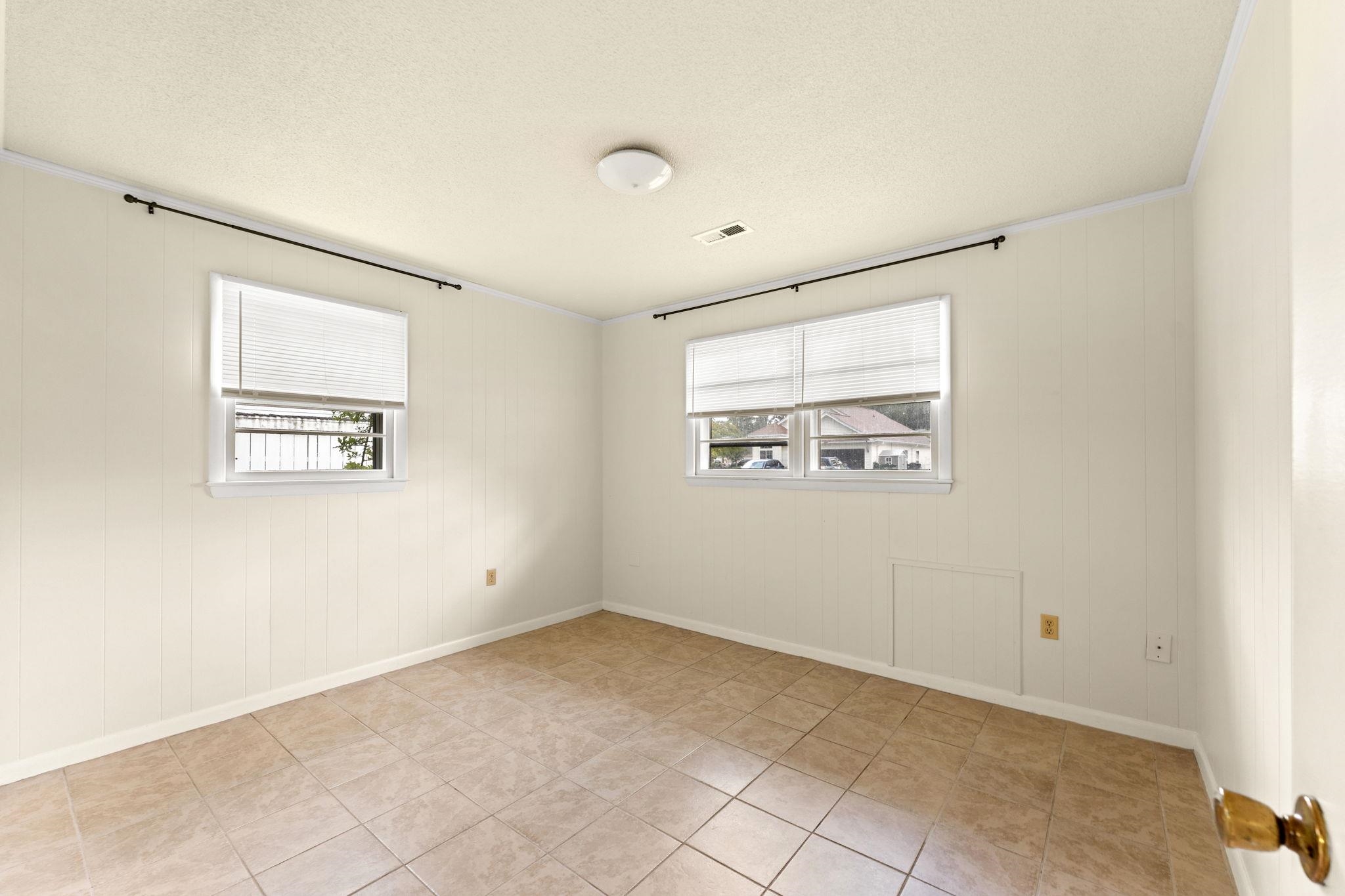 1019 Bay Rd. Property Photo 24