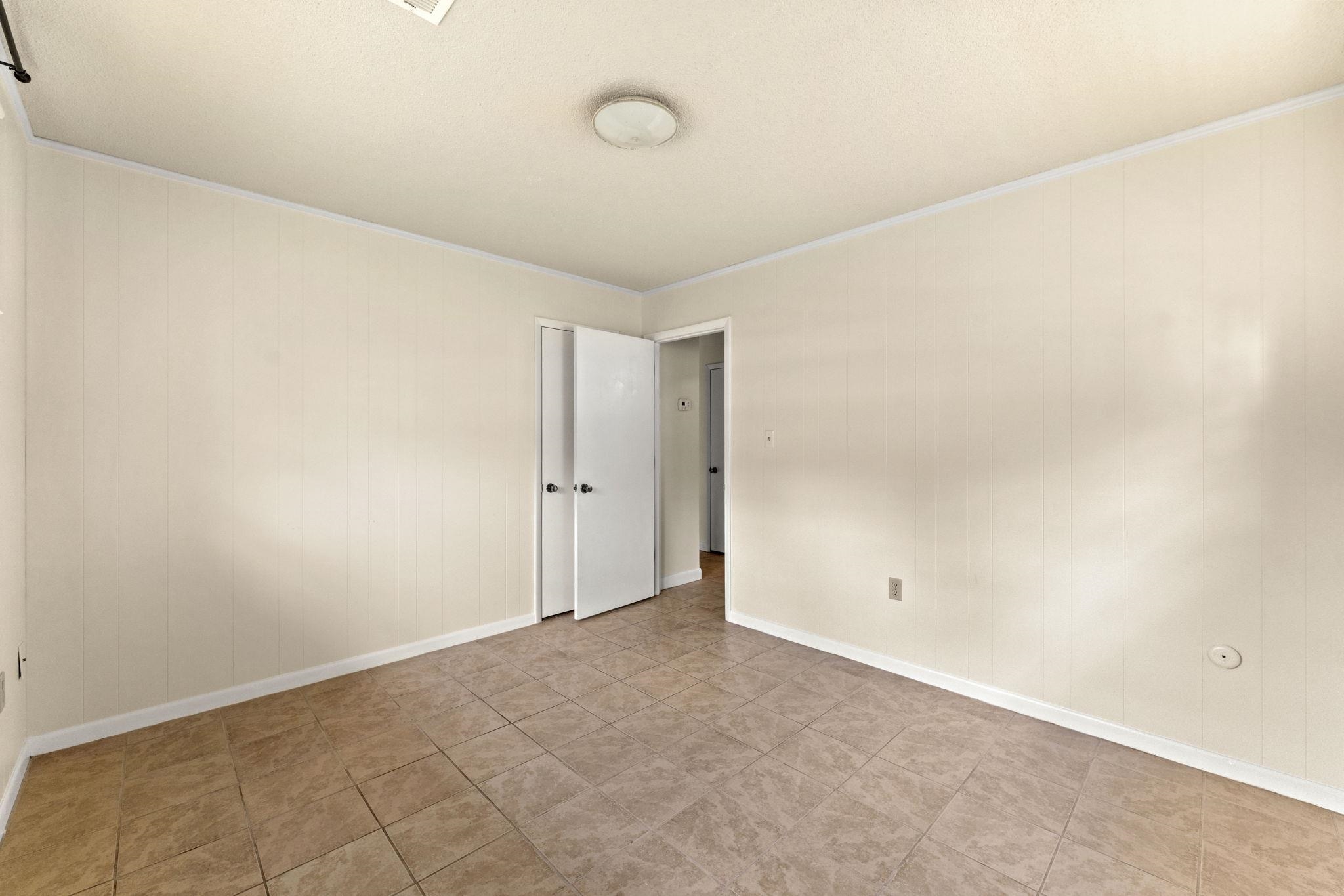 1019 Bay Rd. Property Photo 25