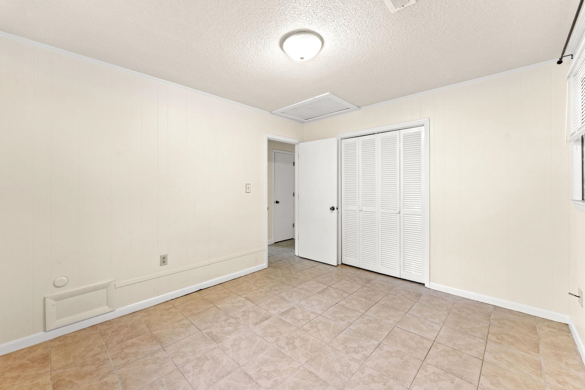 1019 Bay Rd. Property Photo 26