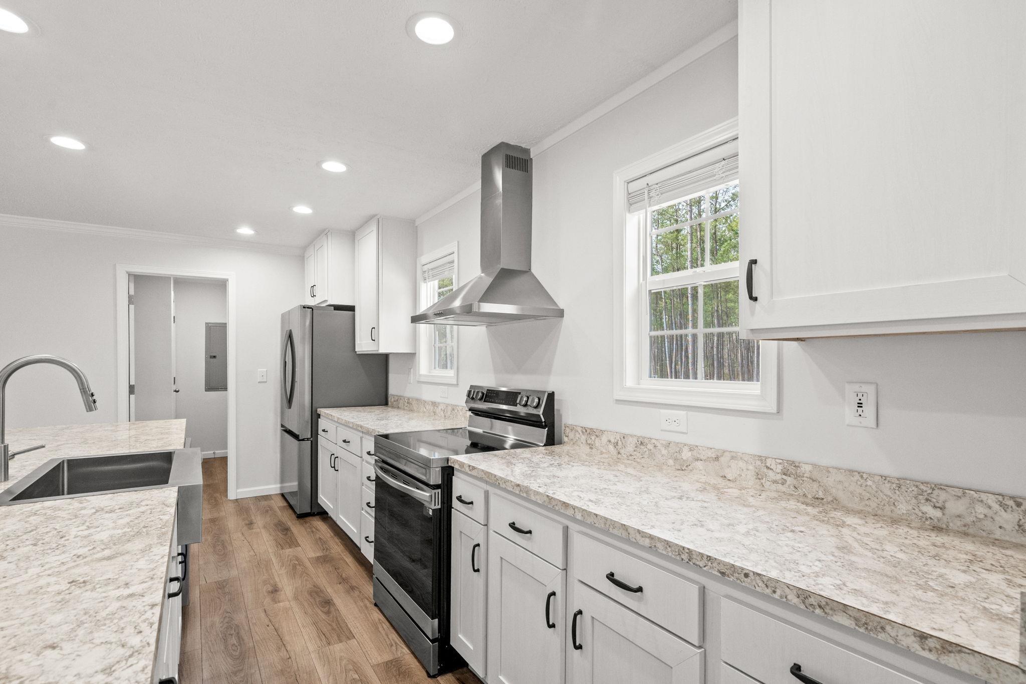 1938 Goose Bay Rd. Property Photo 5