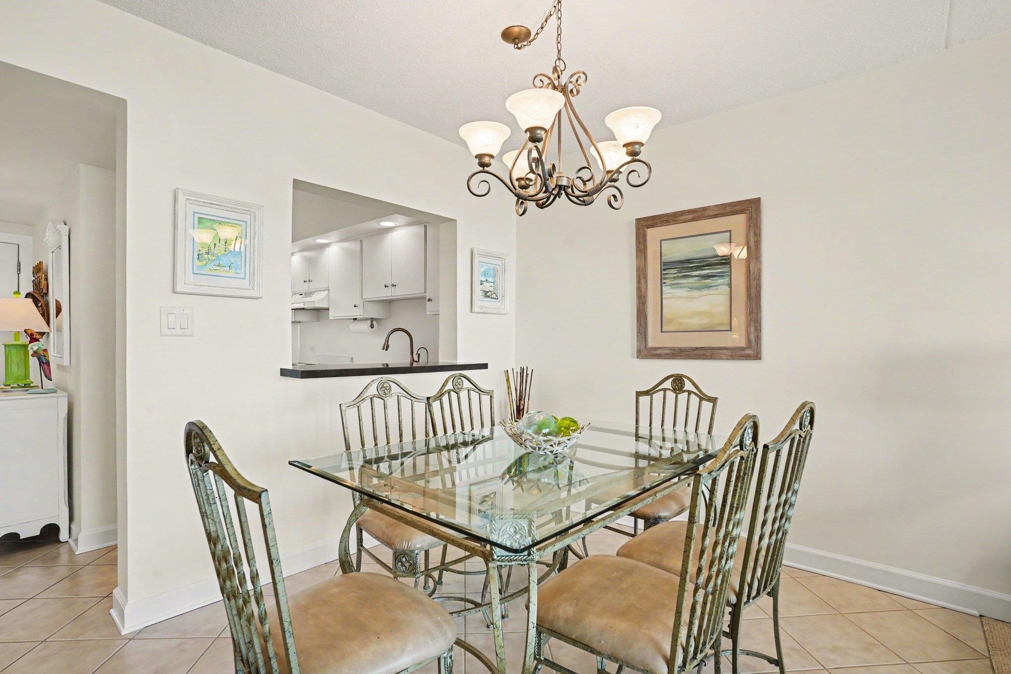 423 Parker Dr. Property Photo 12