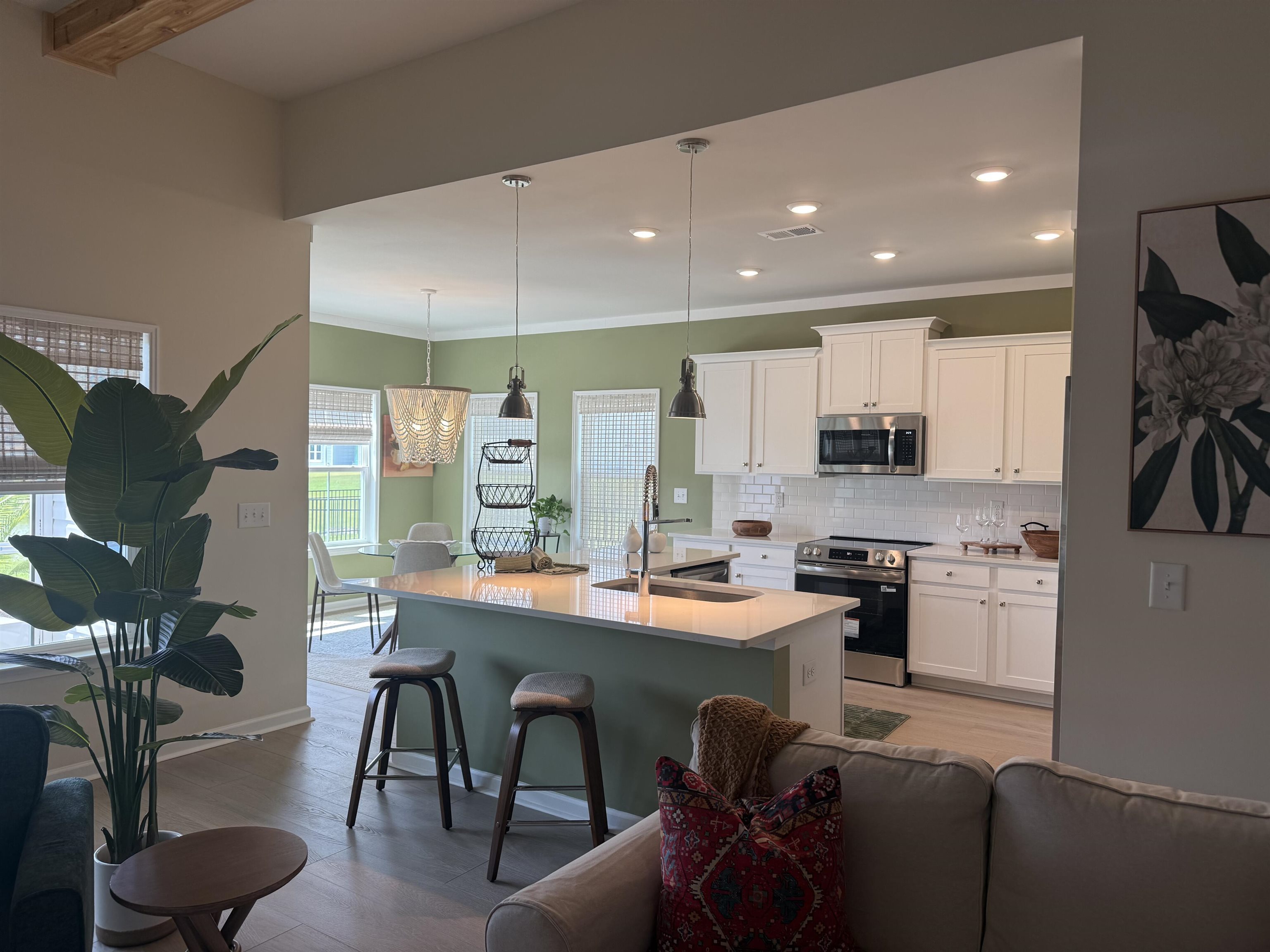 413 Sea Breeze Way Property Photo 11